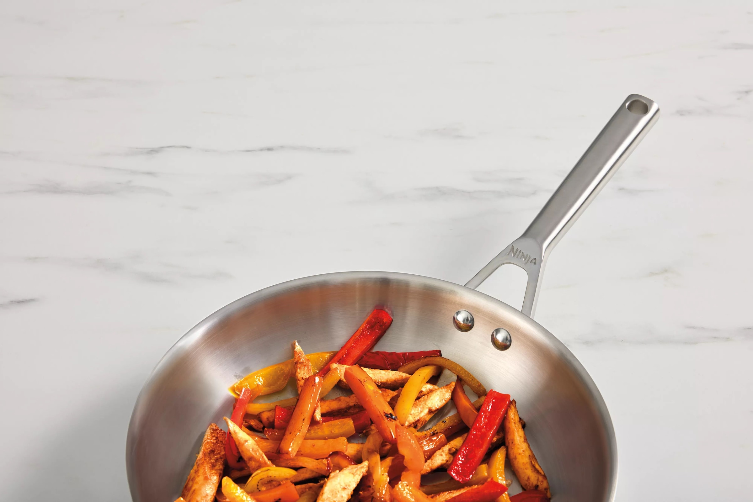NINJA Bratpfanne »Ninja EverClad Edelstahl-Pfanne  C900DE« Edelstahl 1 Stk. tlg. Entwickelt für den Einsatz unter schwierigsten Kochbedingungen