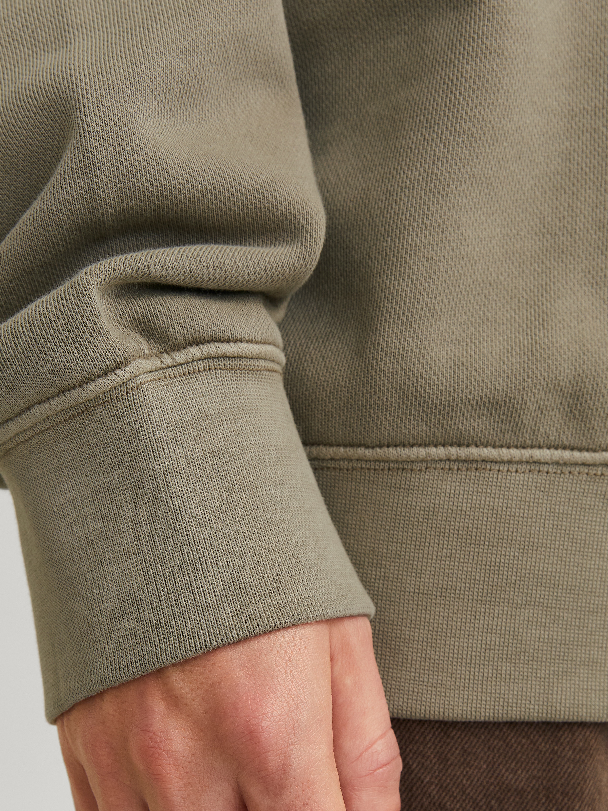 Jack & Jones Sweatshirt »JJECHARGE FADED SWEAT CREW NECK NOOS«, mit Rippbündchen