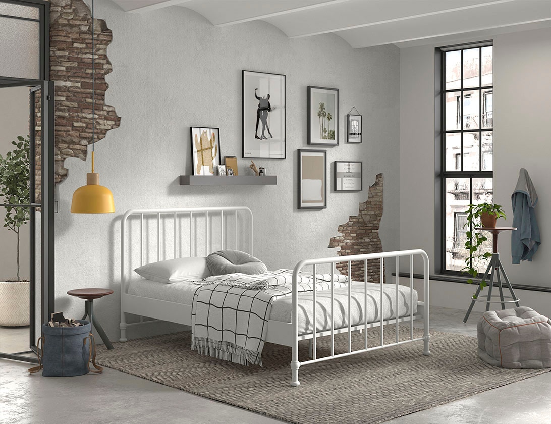 Vipack Metallbett »Bronxx, standfest gebaut, gradlinige Optik in zeitlosem Design« in 2 Größen und verschiedenen Farben erhältlich,  inkl. Lattenrost, Mittelsteg und Fußstütze unter der Liegefläche