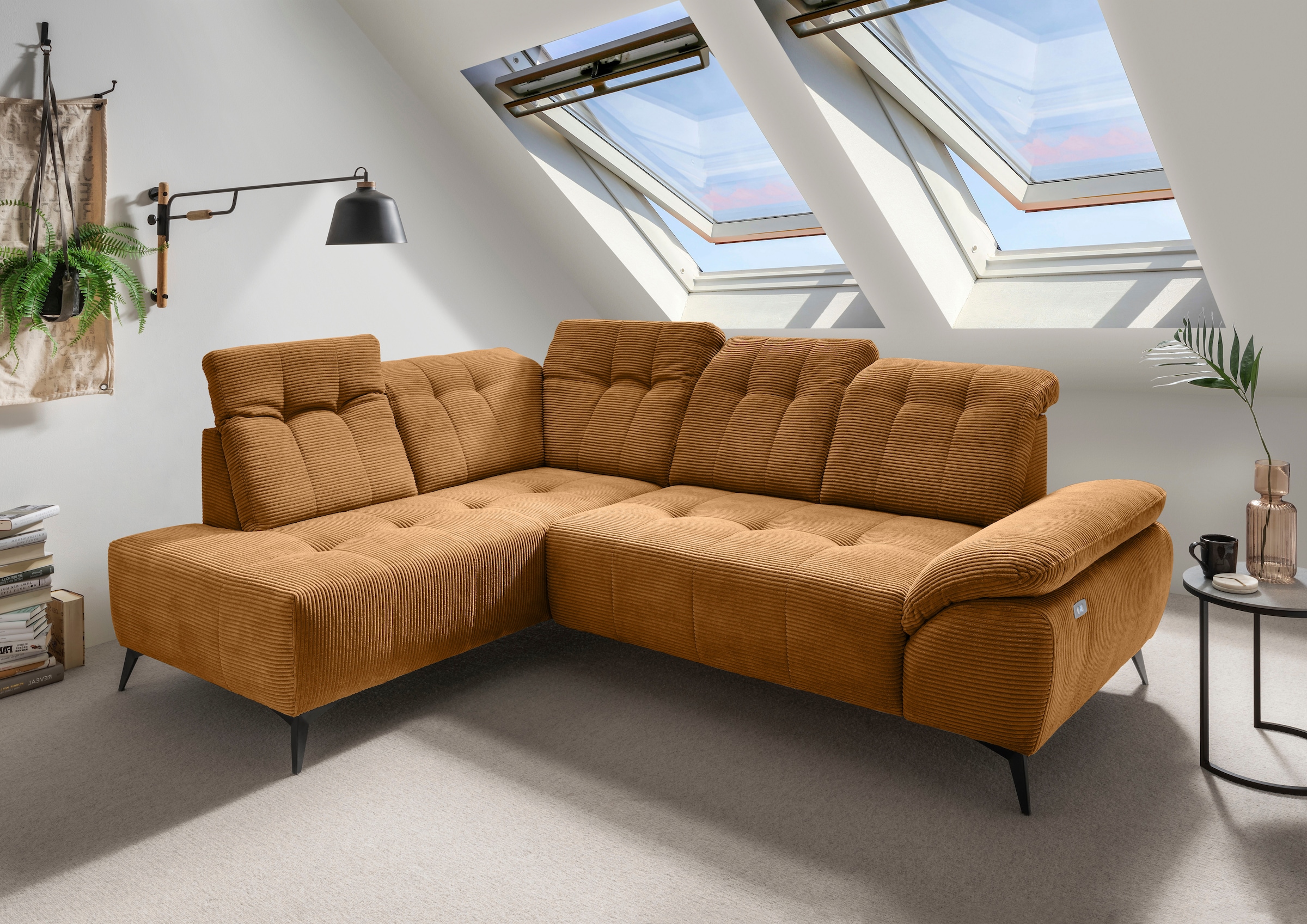 Home affaire Ecksofa »Lazio modern und bequem, schmale Armlehnen, tolle Detailverarbeitung« zwei verschiedene Fußfarben wählbar