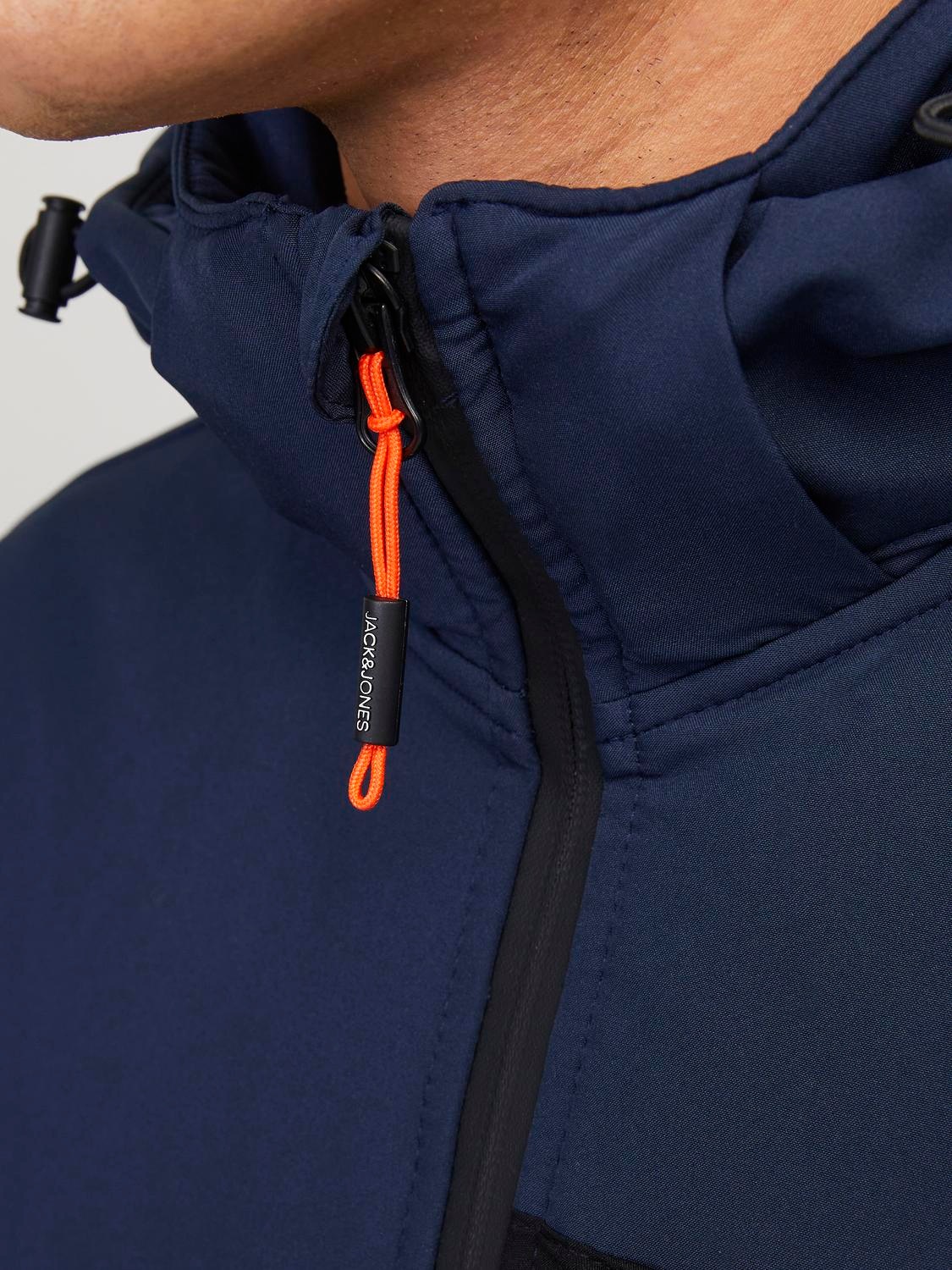 Jack & Jones Softshelljacke »JJ JJTYSON SOFTSHELL JACKET«, mit Kapuze