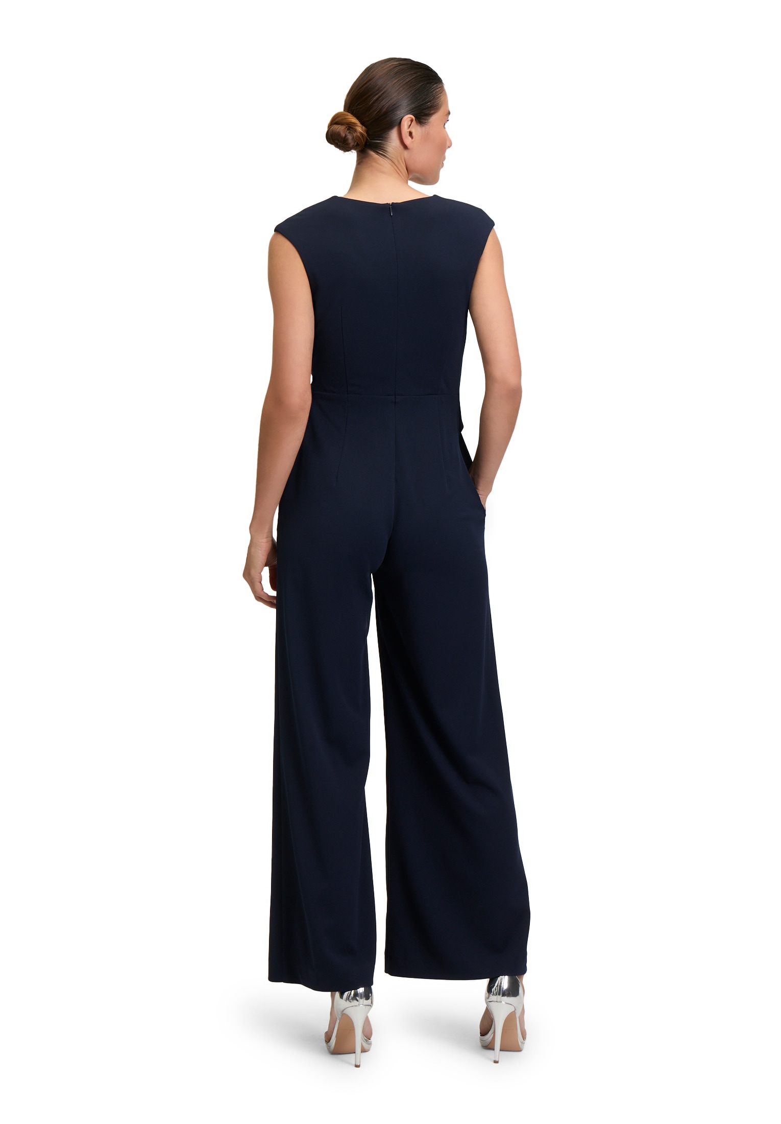 Vera Mont Jumpsuit »Jumpsuit mit weitem Bein«