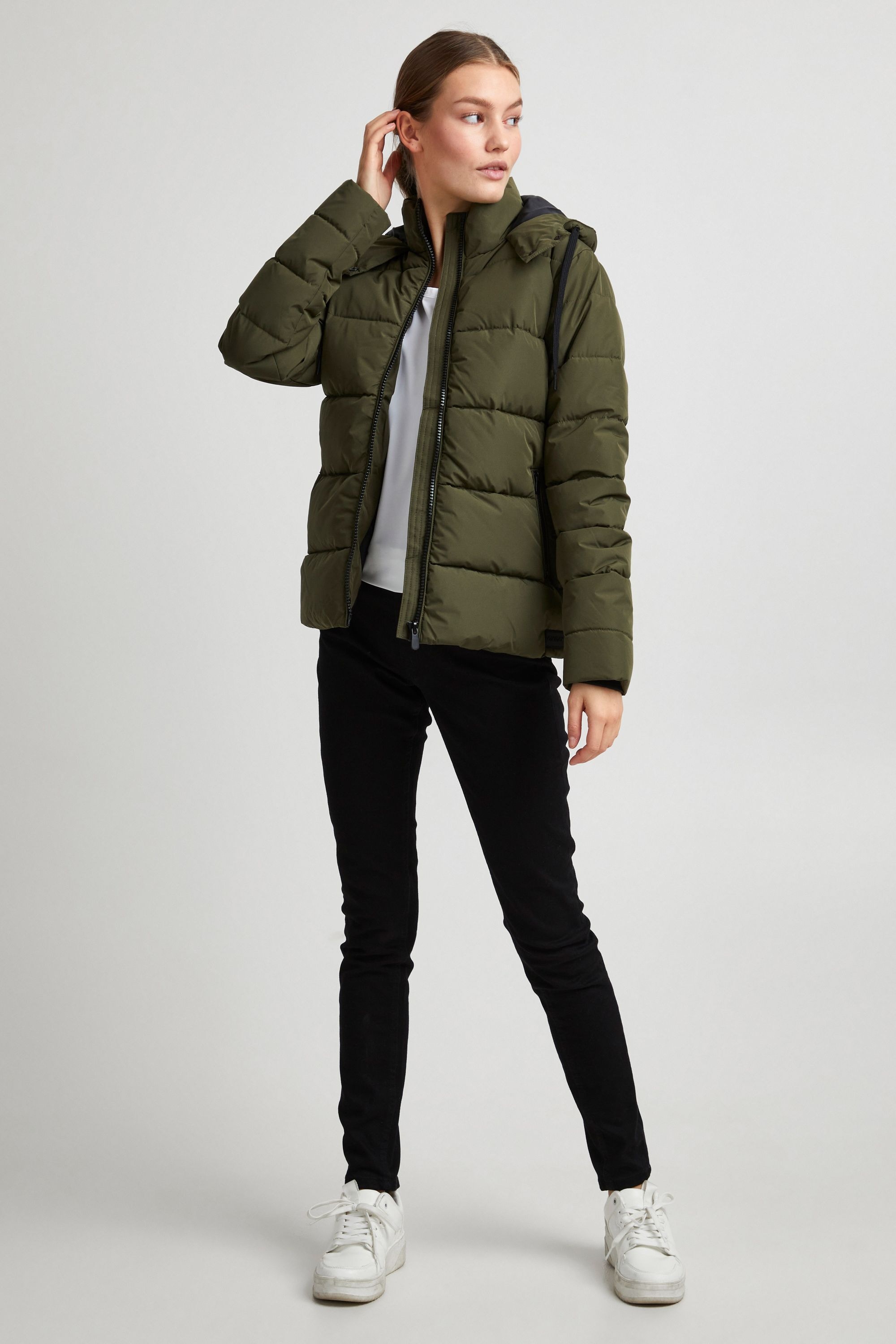 OXMO Winterjacke »Winterjacke OXSofina«, mit Kapuze