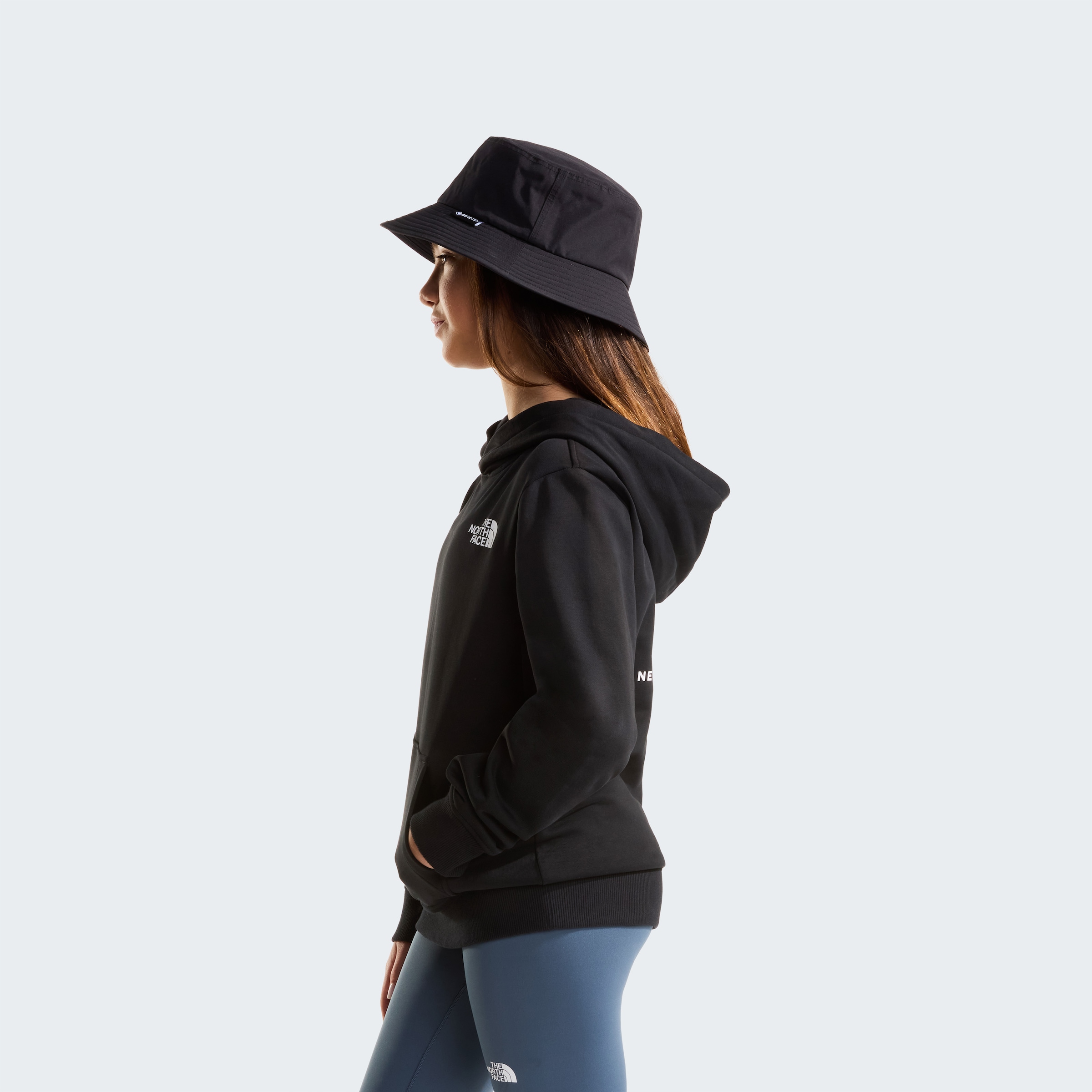 The North Face Kapuzensweatshirt »TEEN BOX NSE REGULAR HOODIE«, mit Logos auf Vorder- und Rückseite, aus Baumwolle, mit Rippbündchen
