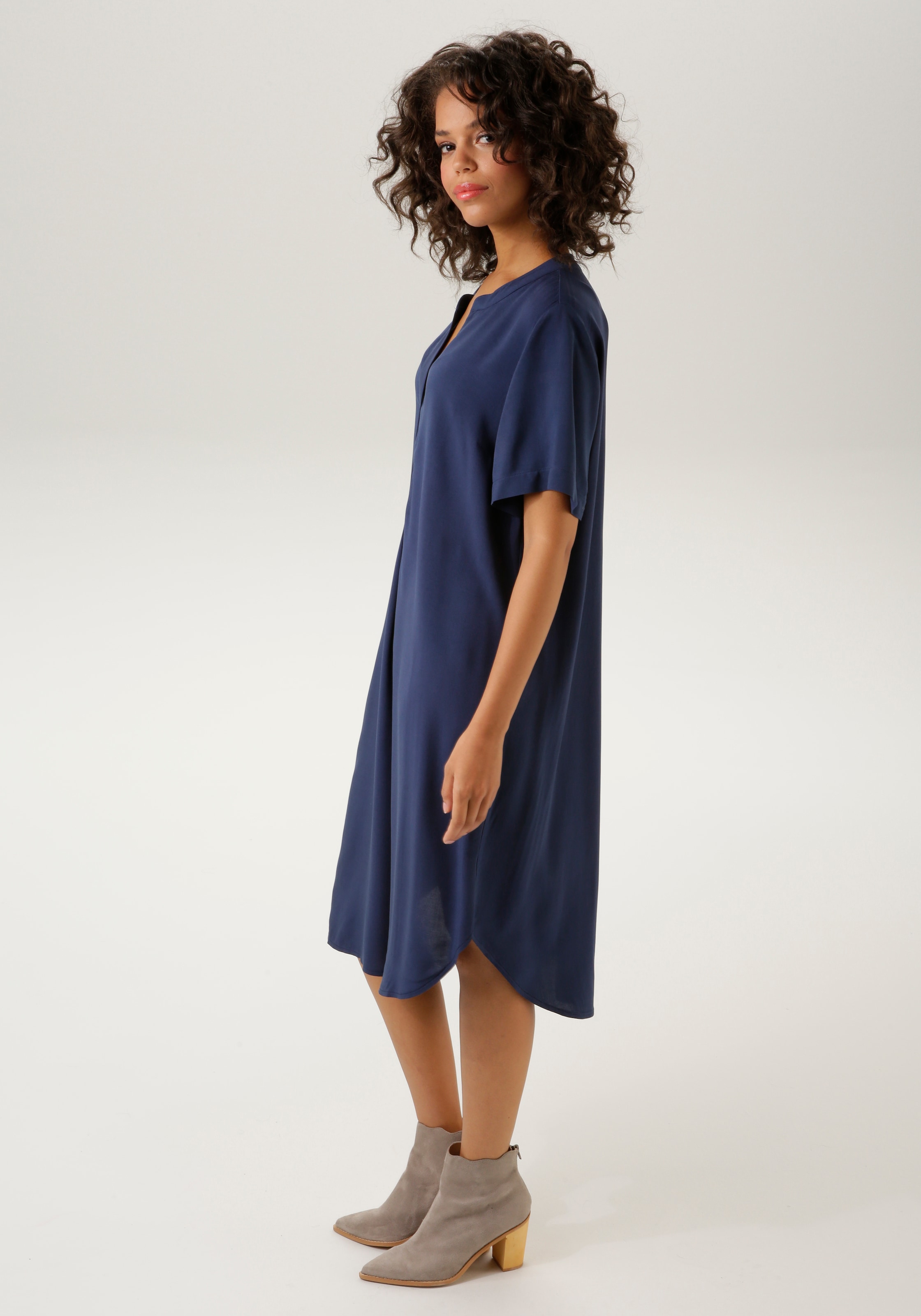 Aniston CASUAL Blusenkleid, in trendigen Farben - NEUE KOLLEKTION online  bestellen | UNIVERSAL