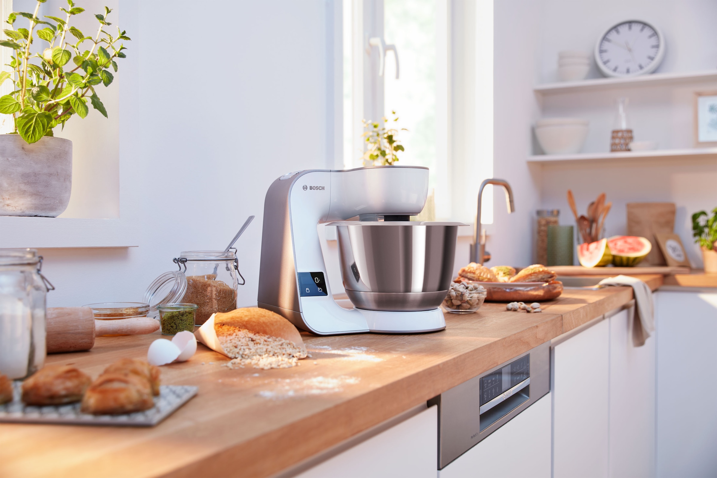 BOSCH Küchenmaschine »MUM5XW20 MUM5«, int. Waage, Patisserieset,  Durchlaufschnitzler, 3 Scheiben, Mixer mit 3 Jahren XXL Garantie