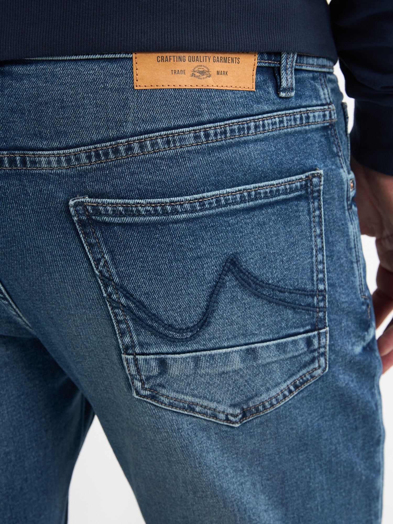 Petrol Industries Straight-Jeans mit optisch 2teiliger Gesäßtasche