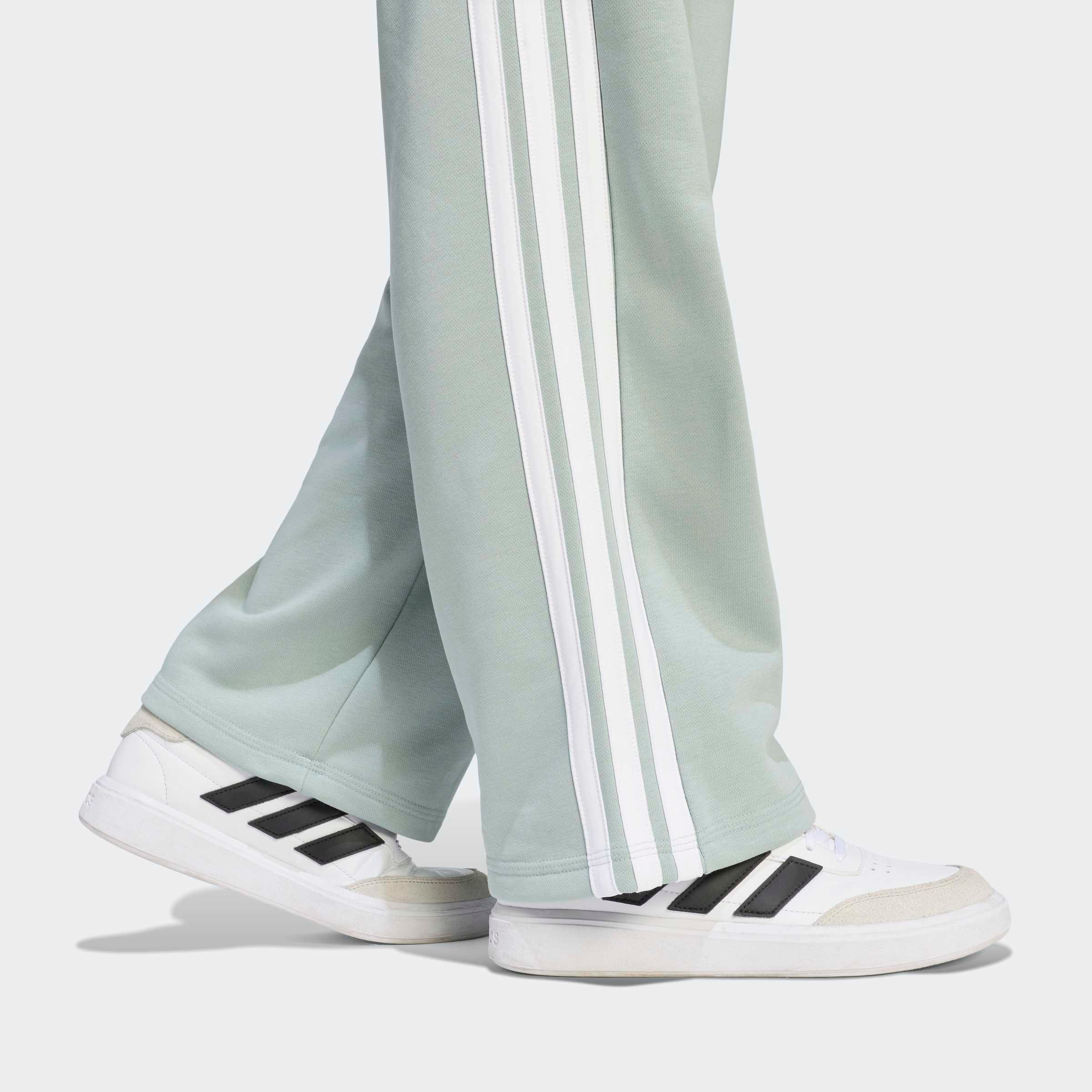 adidas Sportswear Sporthose »ESSENTIALS«  für Kinder, aus Baumwolle, mit Gummizug, normal-weite Passform