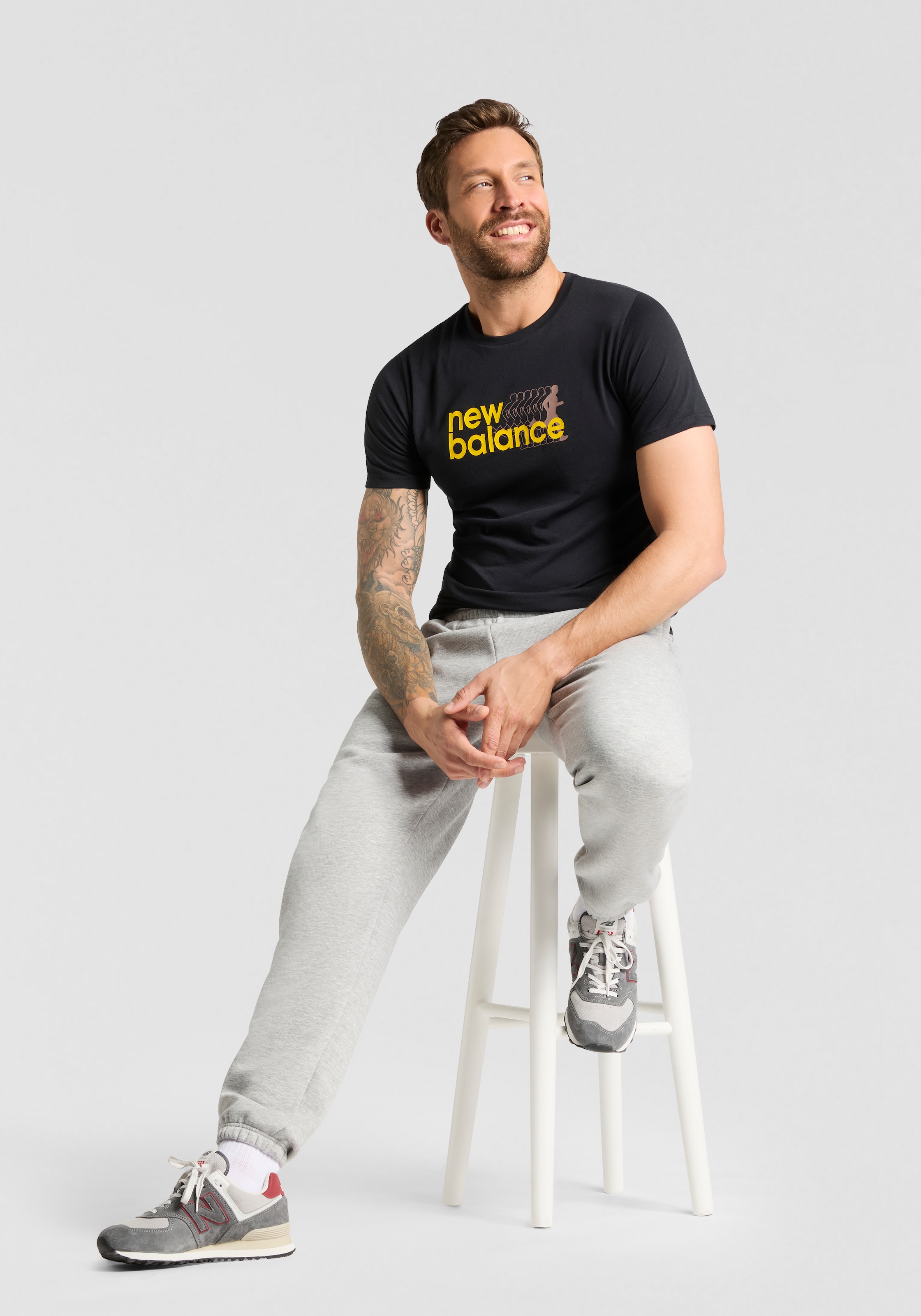 New Balance Trainingsshirt »Heathertech Graphic T-Shirt 2 BLACK«