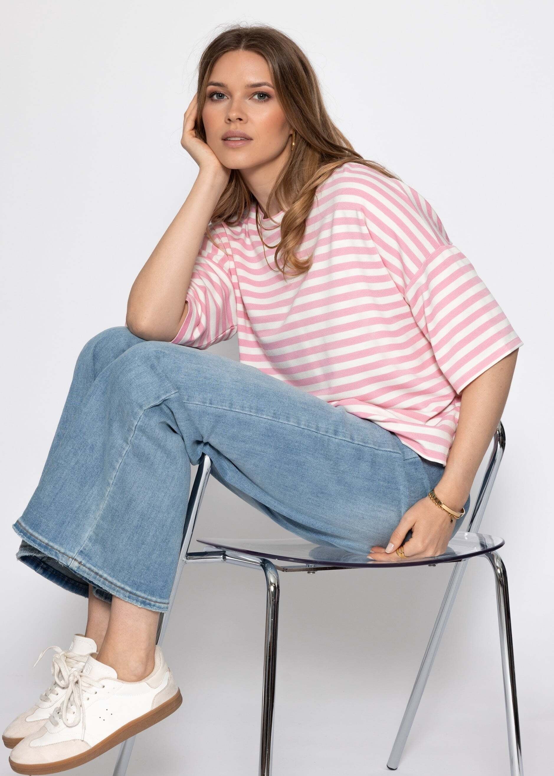 SASSYCLASSY Oversize-Shirt »Oversize T-Shirt mit Streifen« Lässiges Shirt mit Rundhalsausschnitt und weiten Ärmeln Rosa Weiß