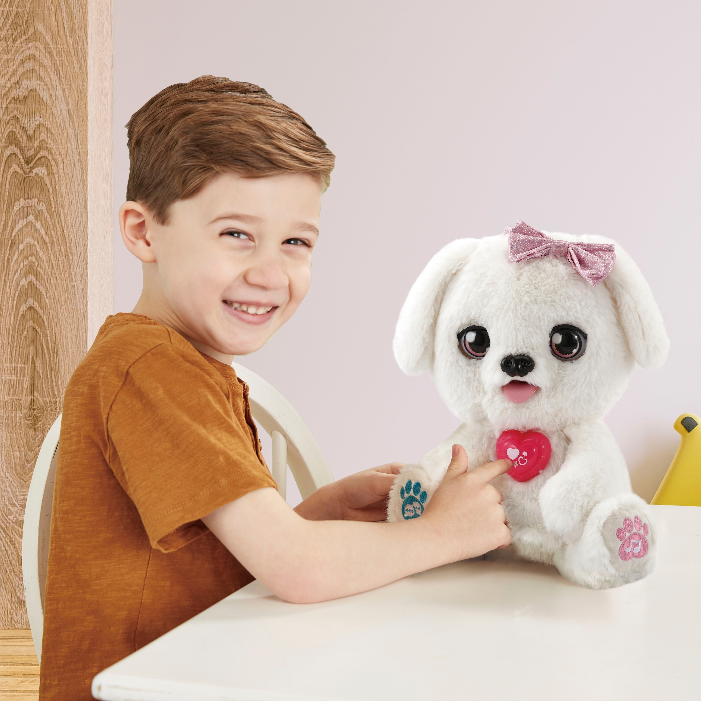 Vtech® Plüschfigur »KidiFriends Schlecki, das Kuschel-Hündchen«, mit Licht- und Soundeffekten