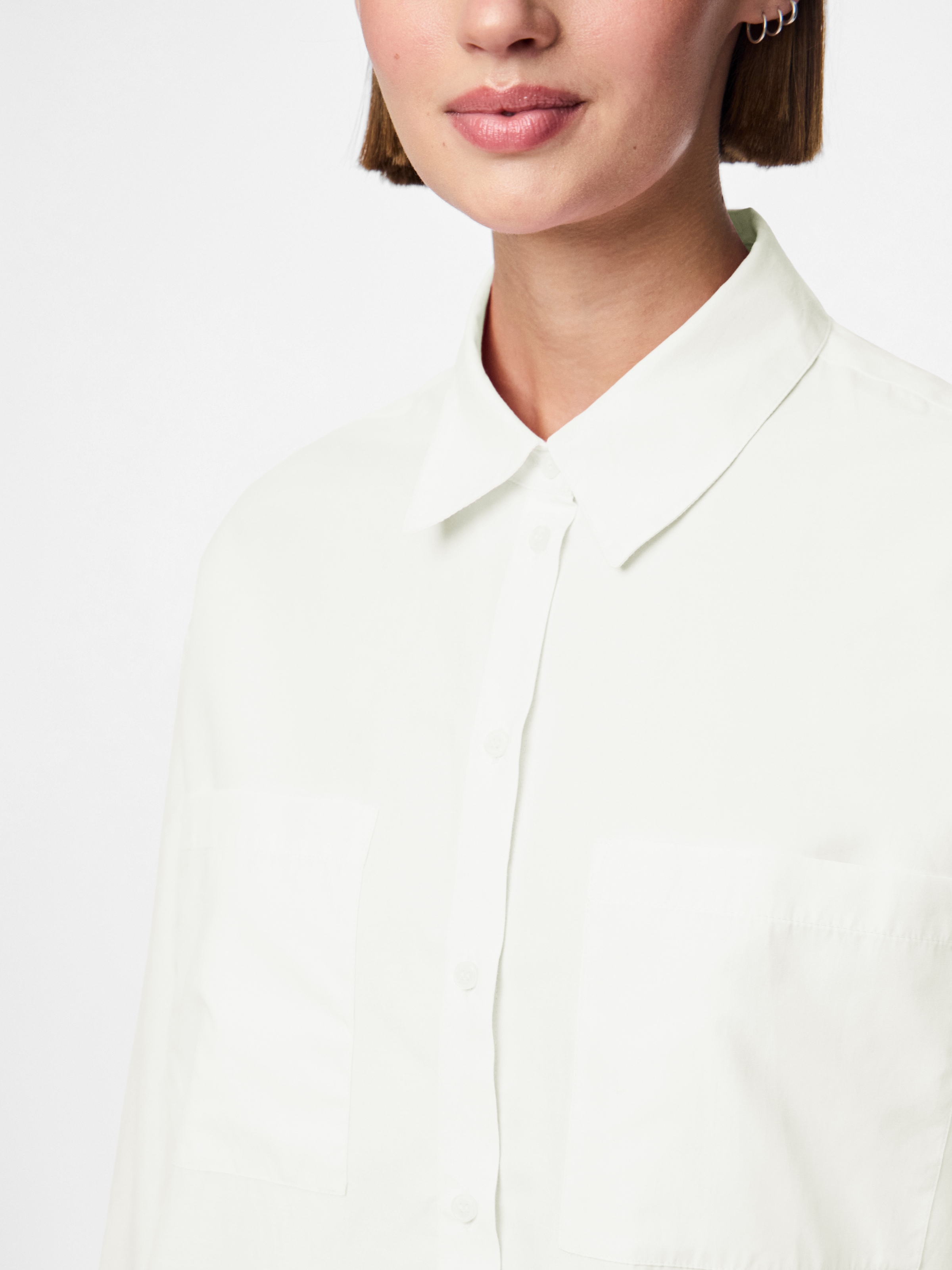 pieces Hemdbluse »PCMELIA LS LOOSE SHIRT WVN NOOS BC« mit abgerundetem Saum