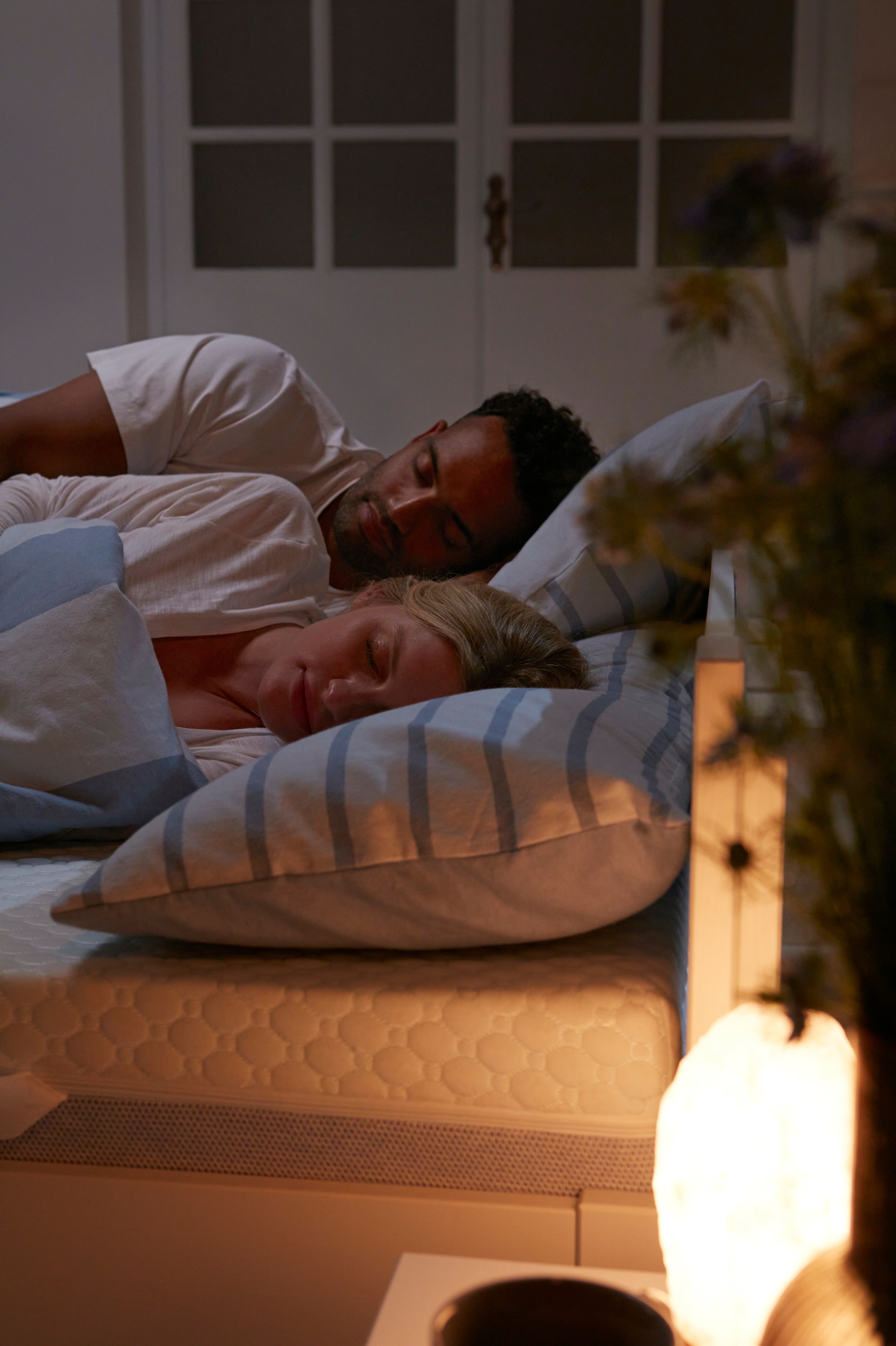 Schlafwelt, Wendebettwäsche »Sari«, aus 100% Baumwolle, Bettwäsche-Set Biber (Flanell) Qualität, Bett- und Kopfkissenbezug mit Knöpfen, Bettwäsche Set unterstützt die Initiative Cotton made in Africa, Made in Green zertifiziert