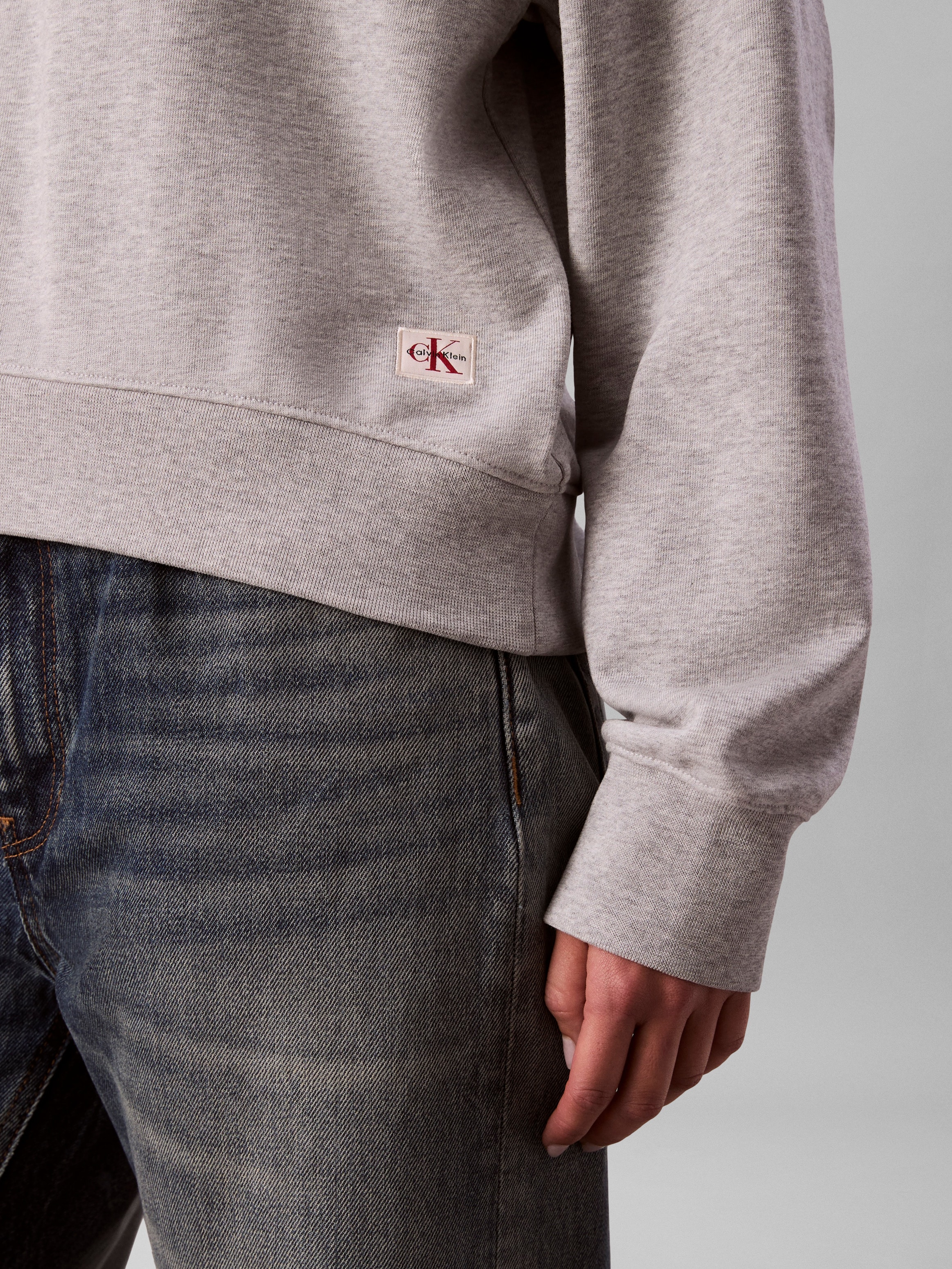Calvin Klein Jeans Sweatshirt , Regular fit mit V-Ausschnitt
