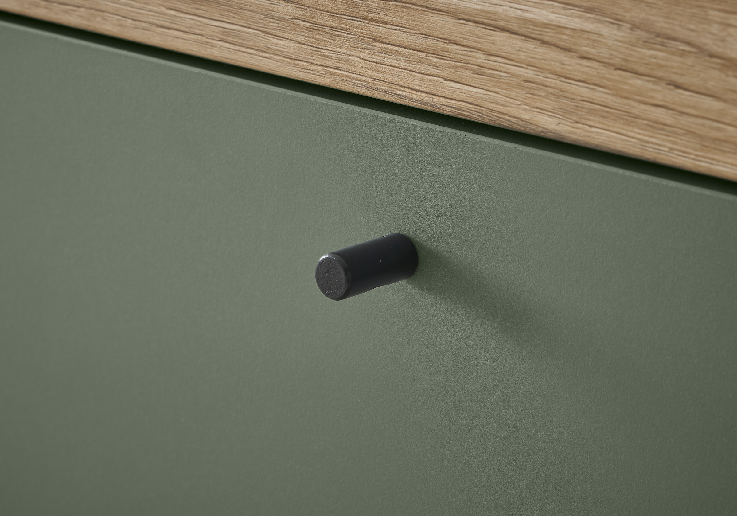 INOSIGN Lowboard »MAVAS«, in moderner Trendfarbe, Griffe aus Metall (Schwarz), Breite 107 cm