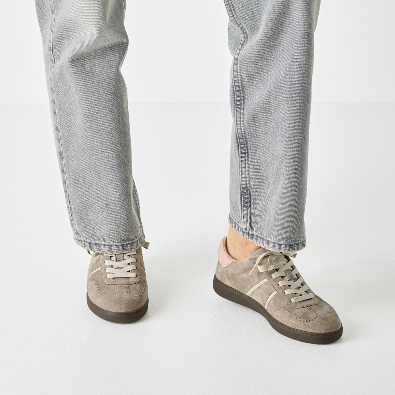 Tamaris Plateausneaker, Freizeitschuh, Halbschuh, Schnürschuh mit gepolstertem Schaftrand