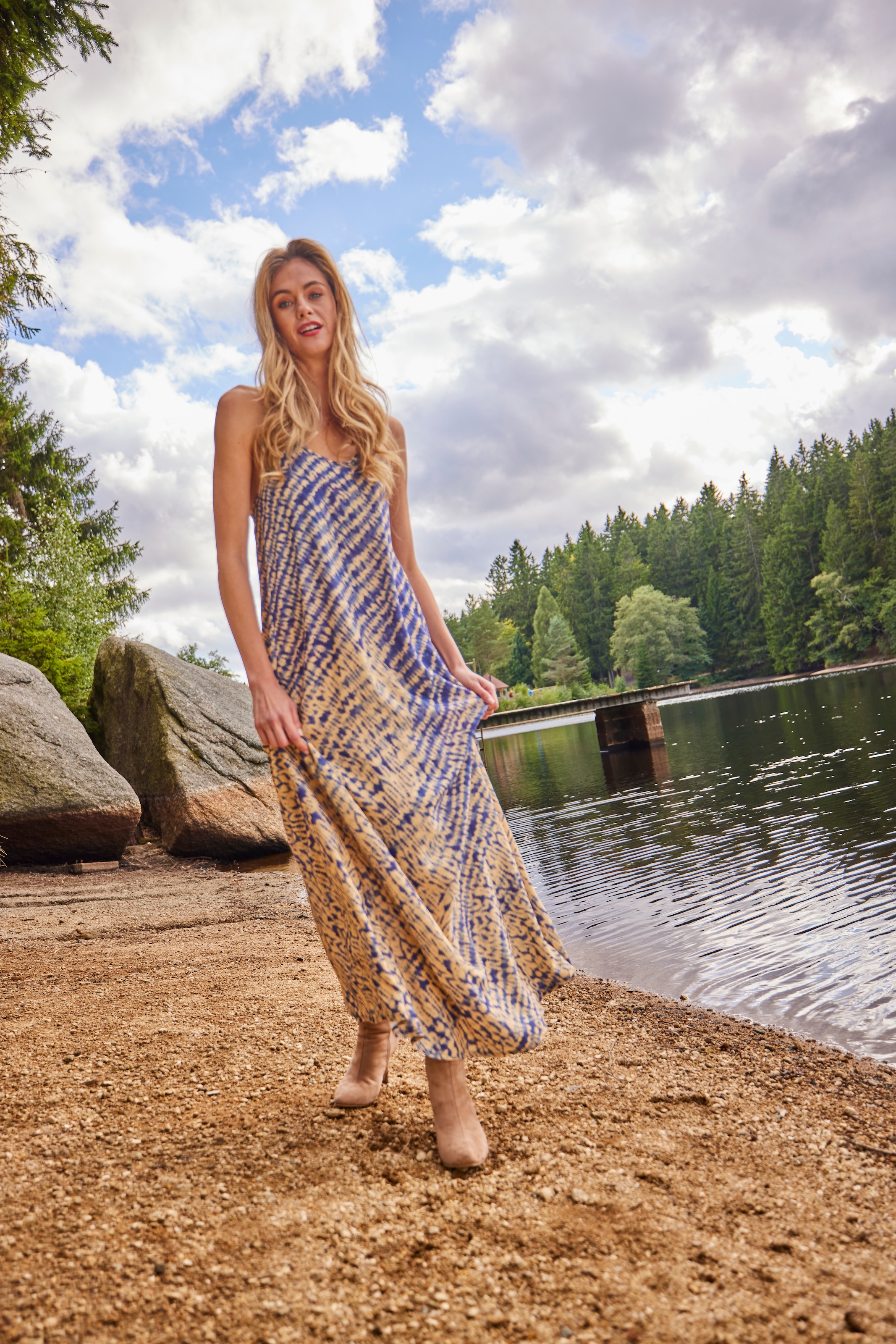 Aniston CASUAL Sommerkleid mit Batikmuster im Farbverlauf - NEUE KOLLEKTION