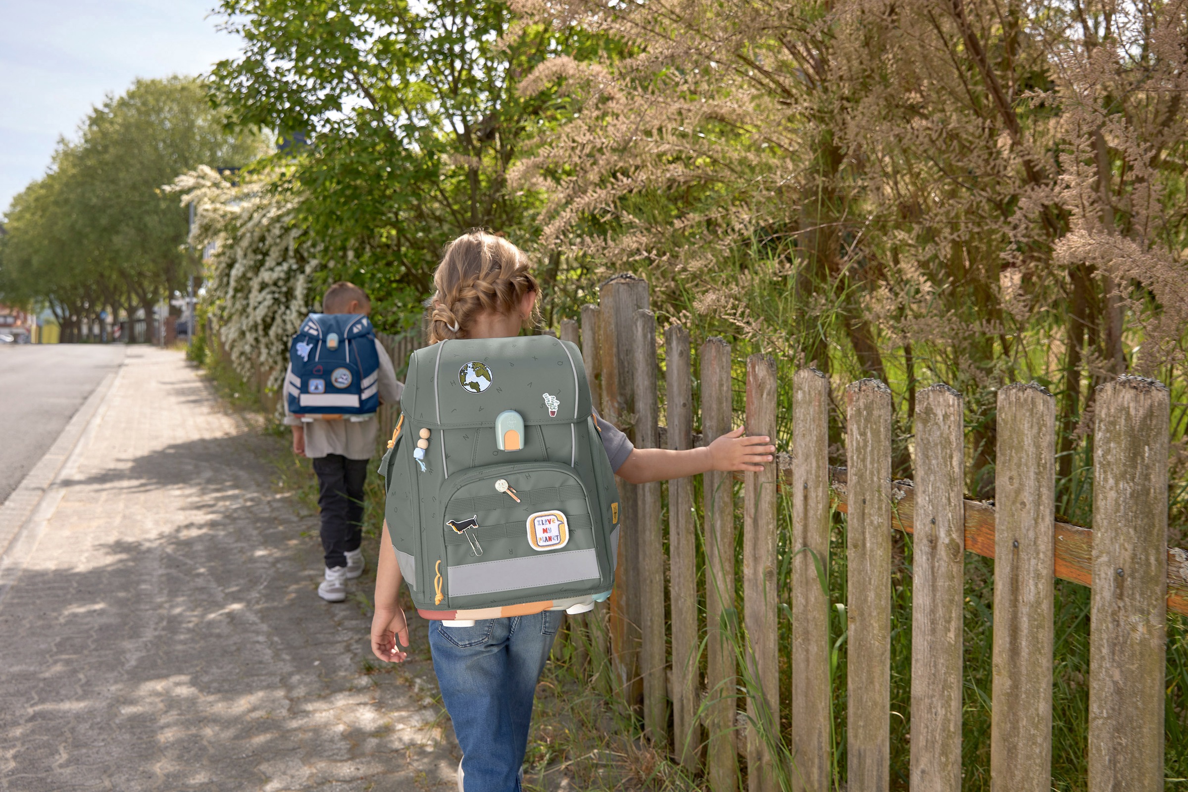 LÄSSIG Schulranzen »Unique, Boxy, Letters green«, Reflektoren, PETA-approved vegan; aus recycelten PET-Flaschen