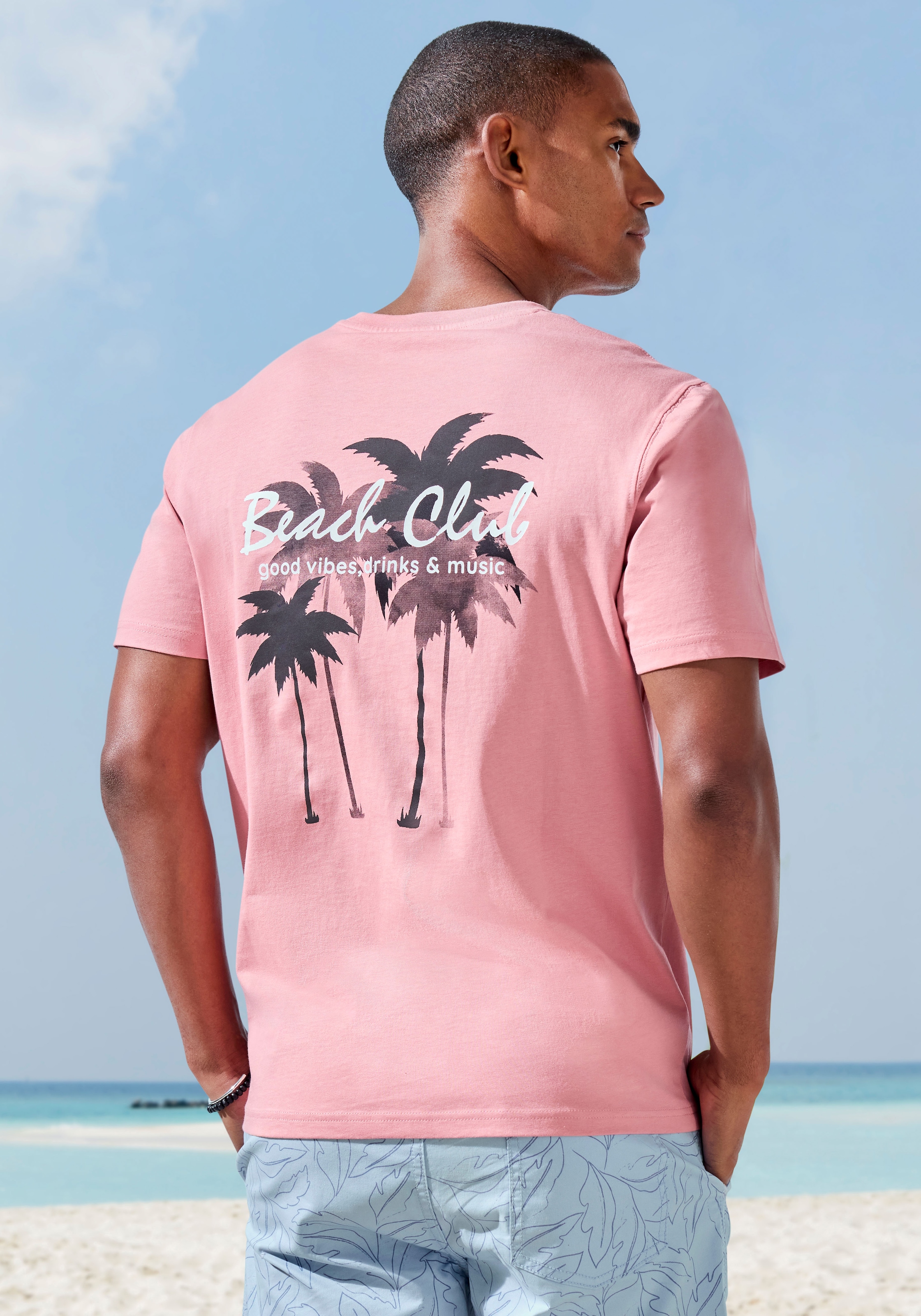 Beachtime T-Shirt »mit großem Rückenprint«, Regular-Fit, mit Print vorn und hinten