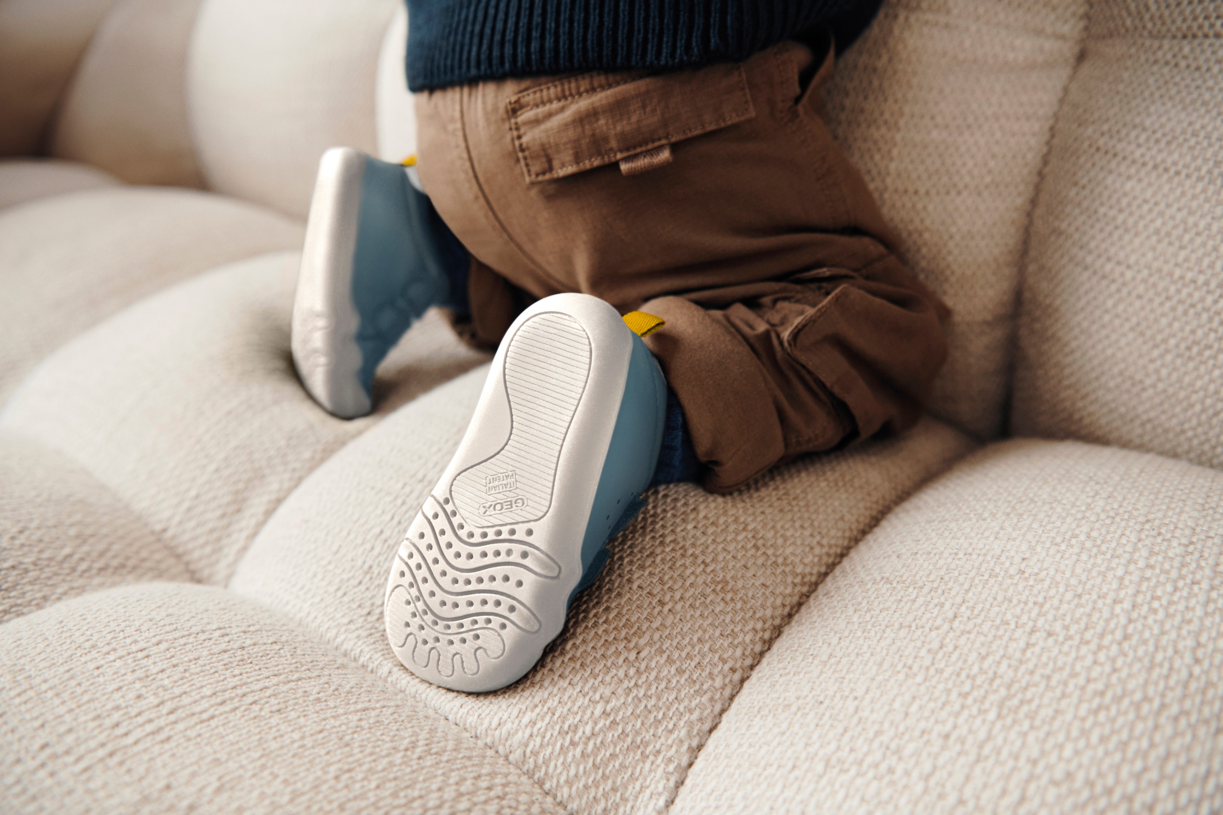 Geox Barfußschuh »B STEPPIEUP BOY«  Babyschuh, hochgezogener Vorderkappe, Größenschablone zum Download