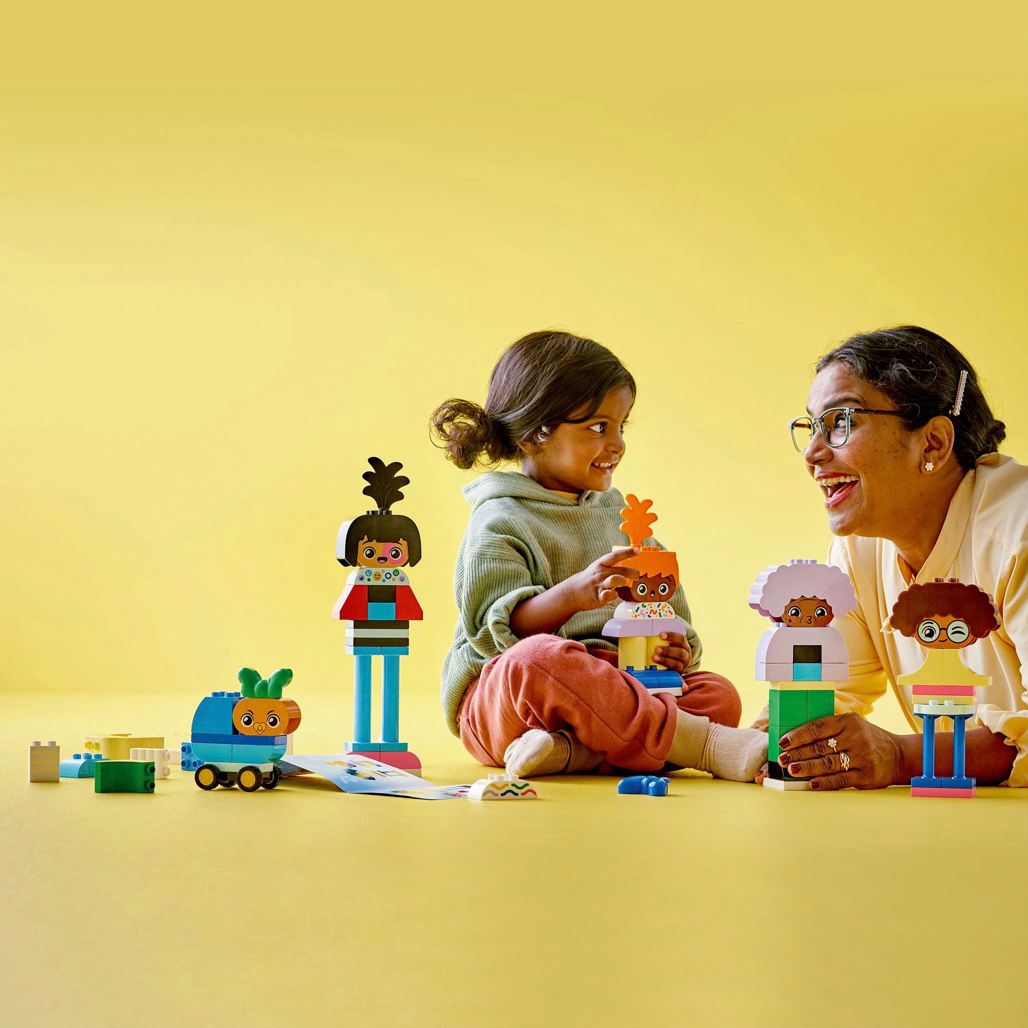 LEGO® Konstruktionsspielsteine »Baubare Menschen mit großen Gefühlen (10423), LEGO DUPLO Town«, (71 St.), Made in Europe