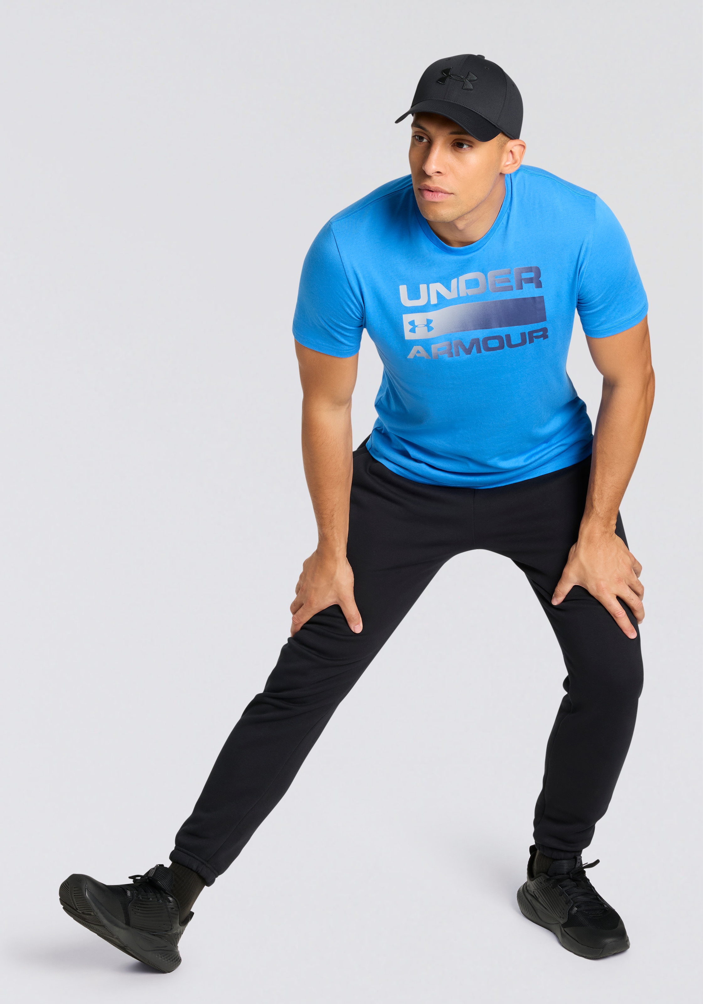 Under Armour® Jogginghose »UA ICON FLEECE JOGGER«  für Sportmode und aktive Freizeit, aus Baumwolle und Polyester