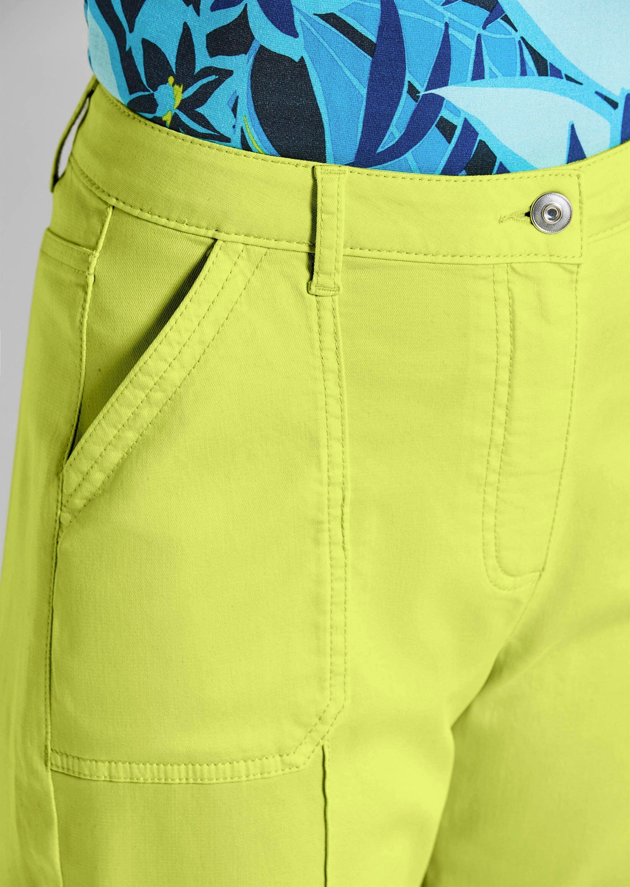 GOLDNER Stoffhose »Kurzgröße Hose SARA mit Cargo-Taschen«