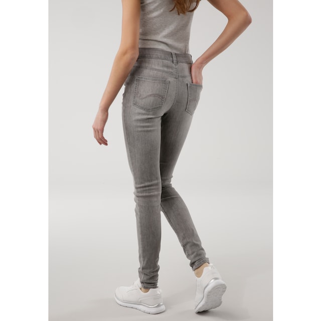 KangaROOS 5-Pocket-Jeans »SUPER SKINNY HIGH RISE«, mit used-Effekt bei ♕