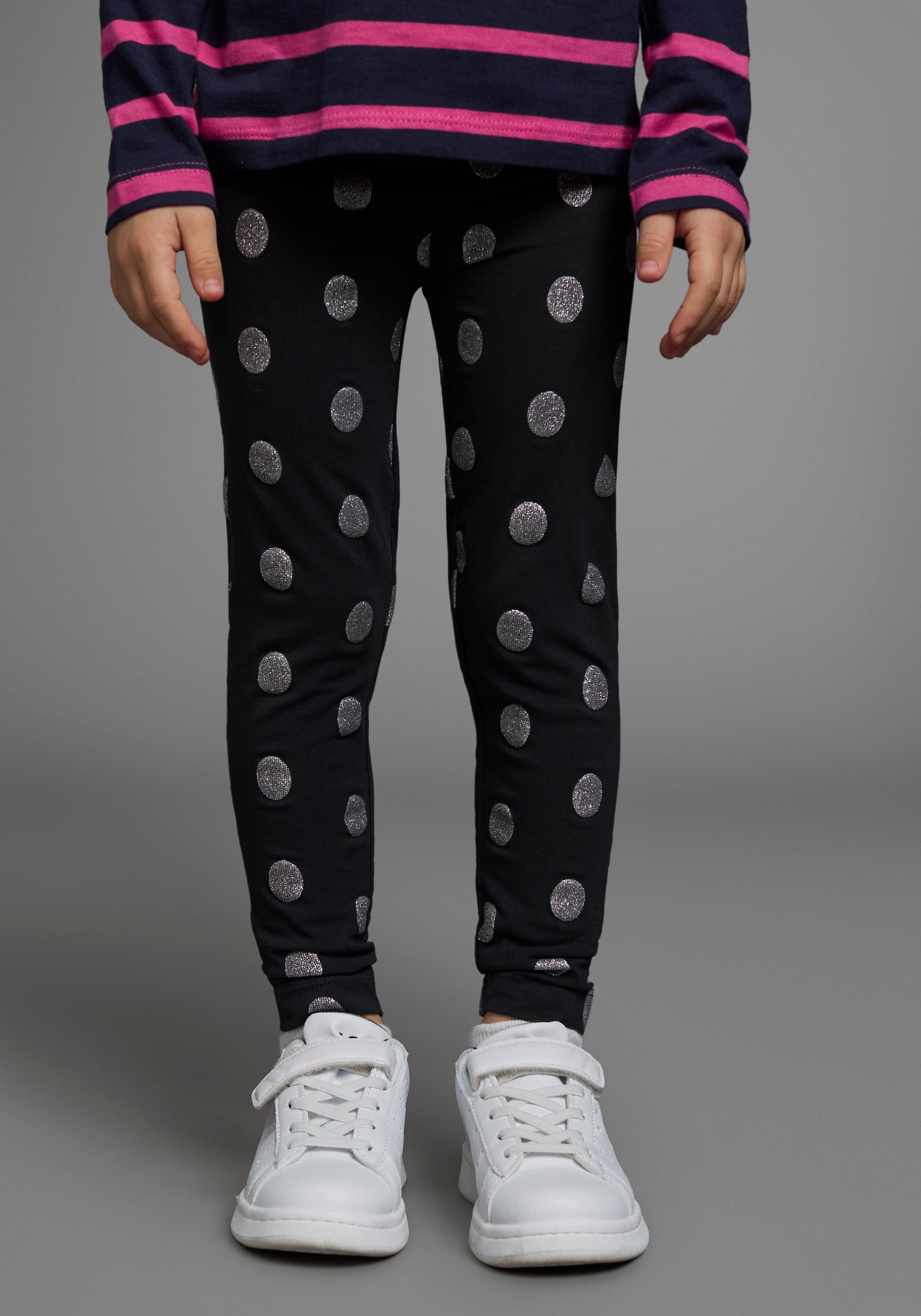 KIDSWORLD Leggings »2er Pack Leggings, mit Sternen-Print«, (Packung, 2 tlg.), mit Glitzerdruck