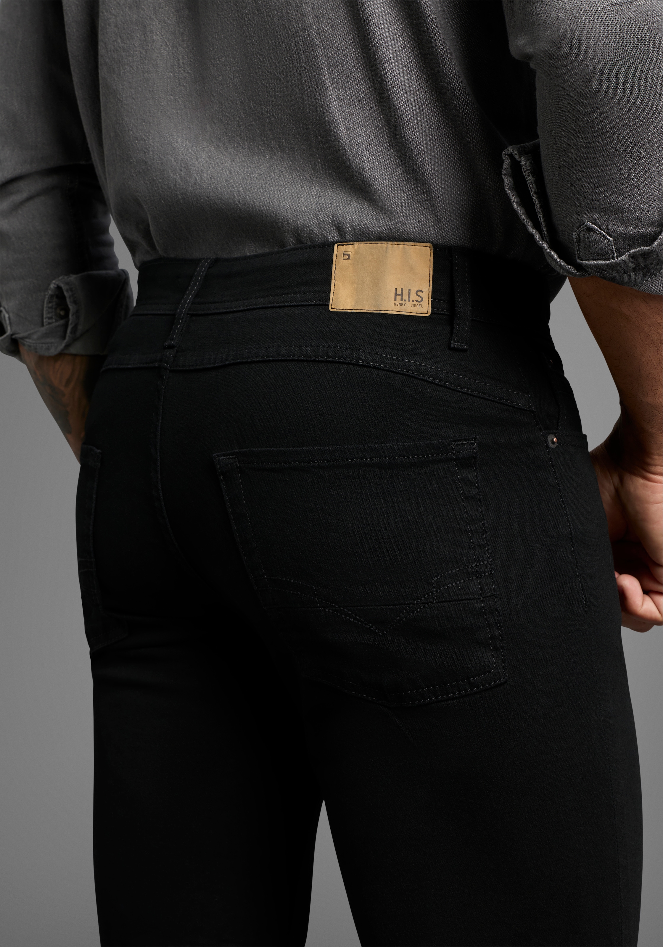 H.I.S Straight-Jeans »NEW DALE« gerades Bein,  mit Used-Effekten,  niedrige Leibhöhe