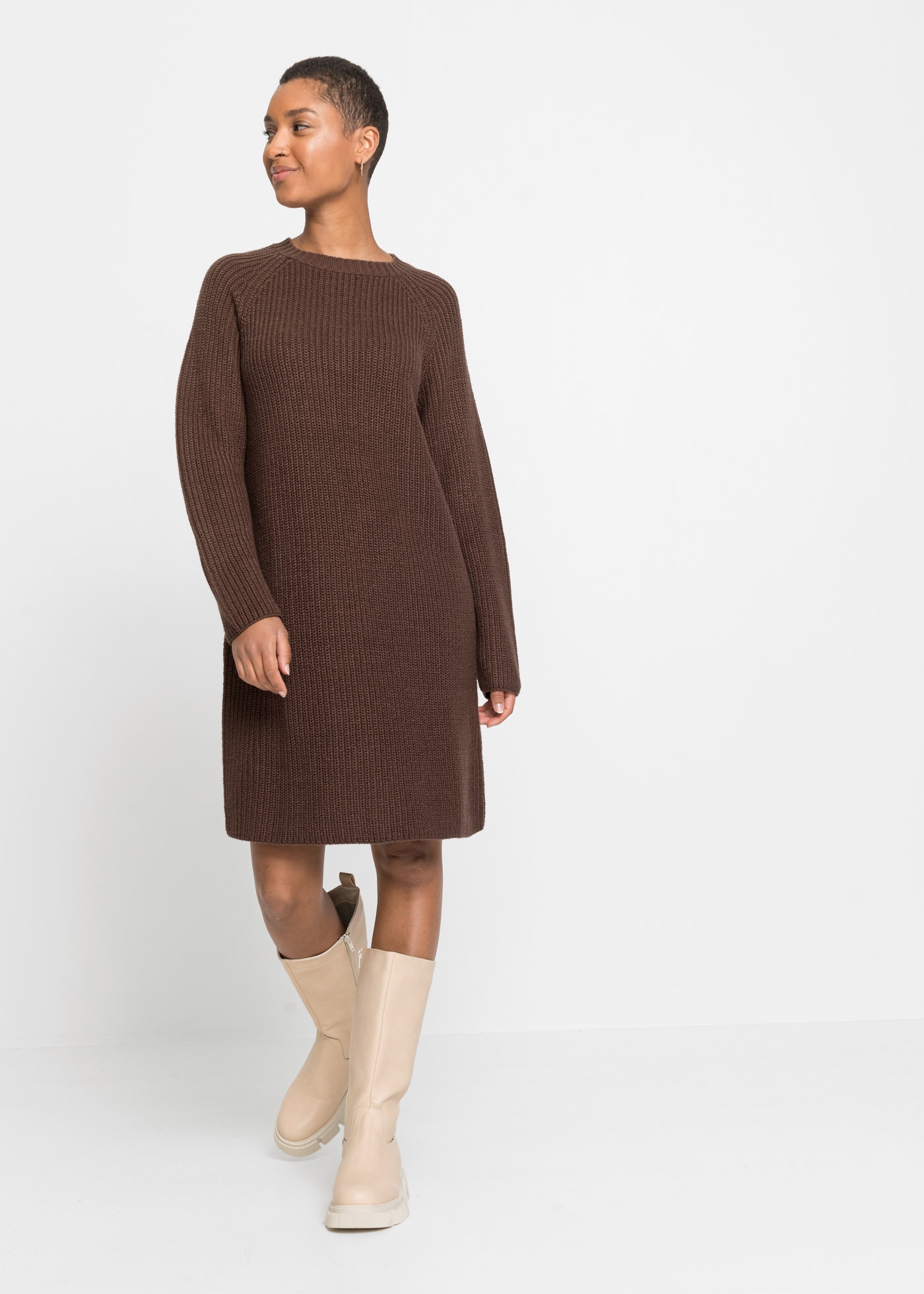 bonprix Strickkleid aus Polyacryl, lockere Passform, knielang, mit Rundhalsausschnitt