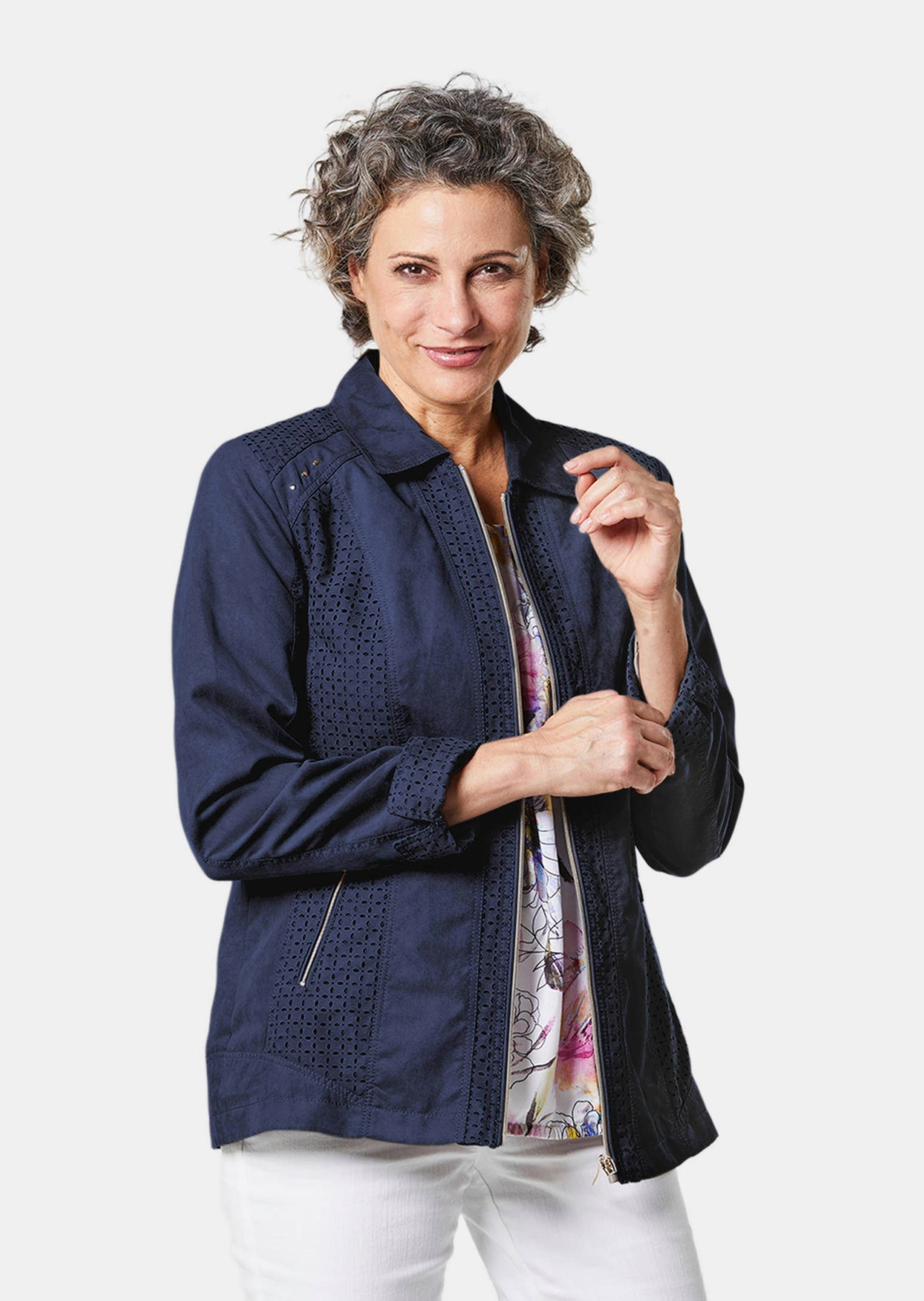 GOLDNER Jackenblazer »Blazer in Velourslederoptik Velourslederimitat-Blazer mit Perforierung«