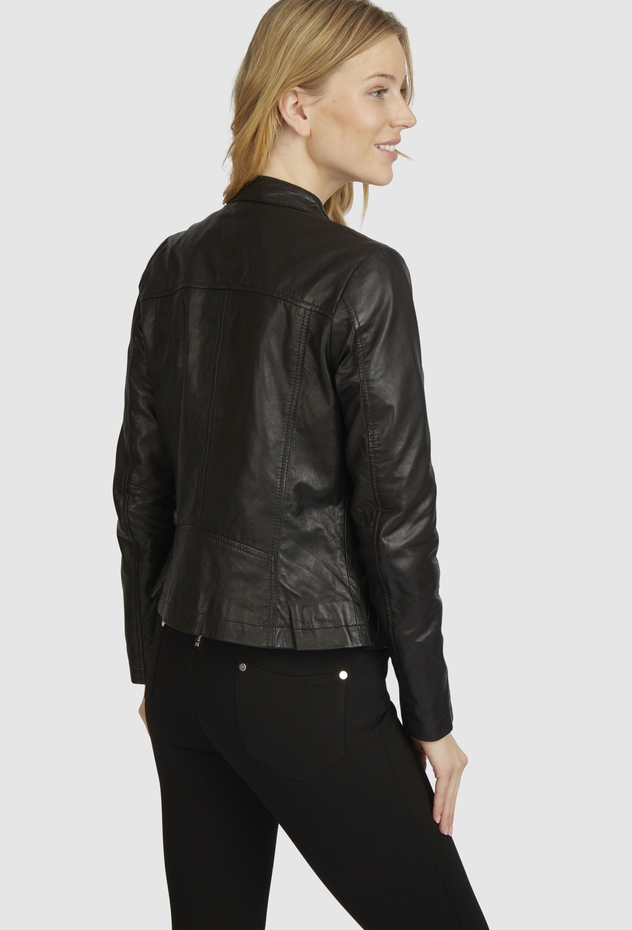 bugatti Lederjacke »BULady-114« ohne Kapuze aus weichem Leder