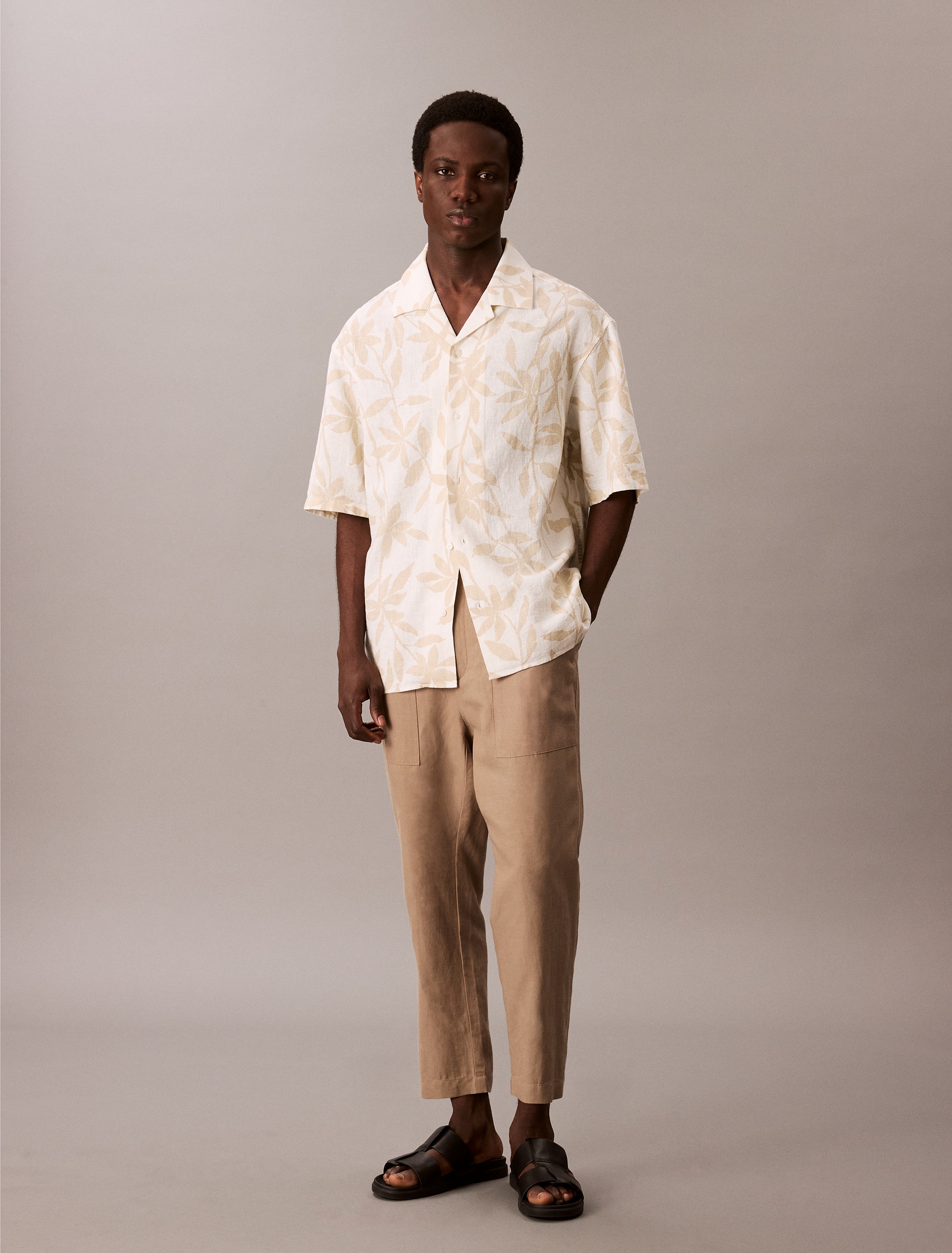 Calvin Klein Kurzarmhemd »SS CMP CLLR AP LNN R«, Mit Rundhalsausschnitt
