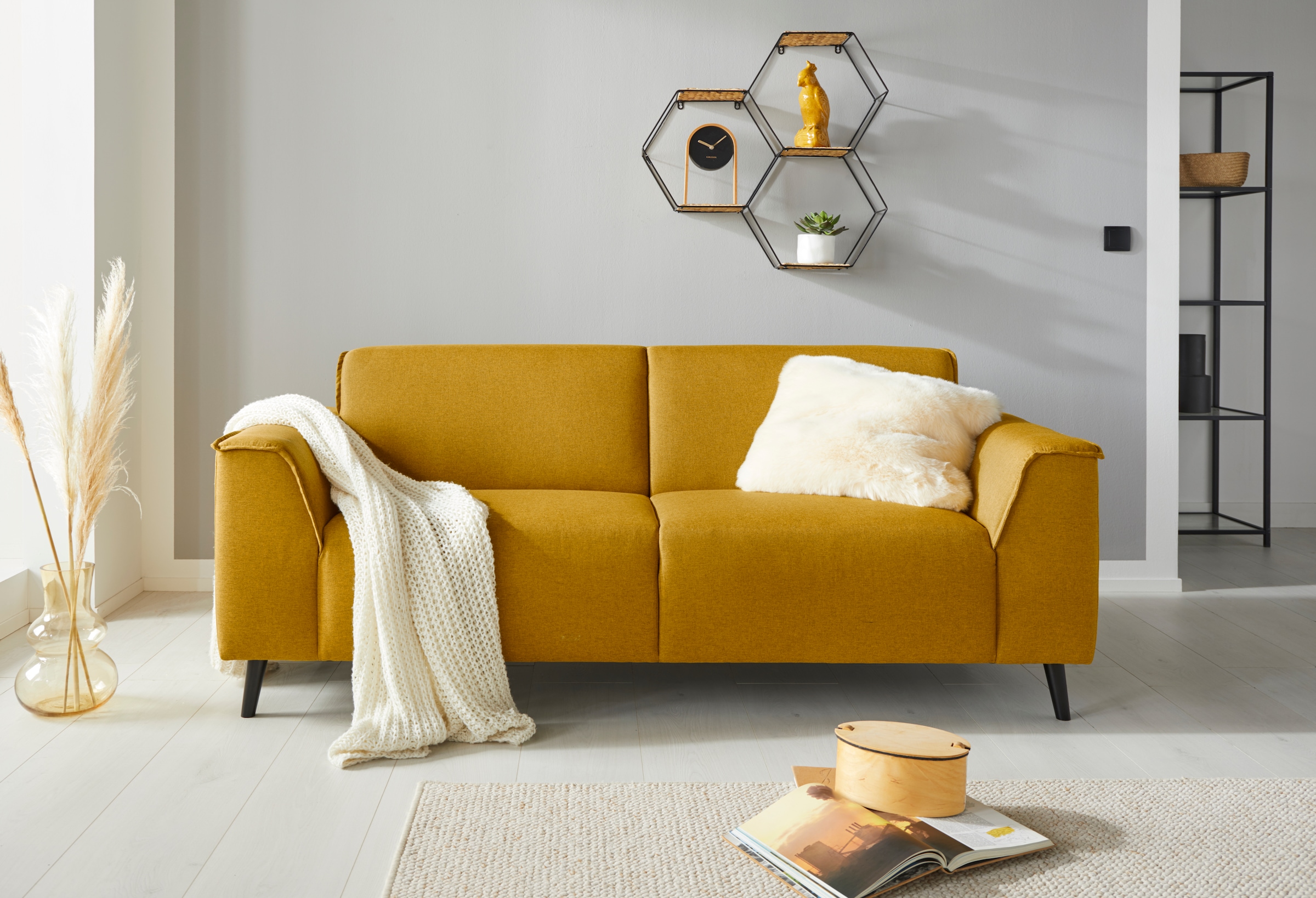 DOMO collection 2,5-Sitzer »Amora tolle Verarbeitungsdetails, komfortabel,«, mit Federkern für hohen Sitzkomfort