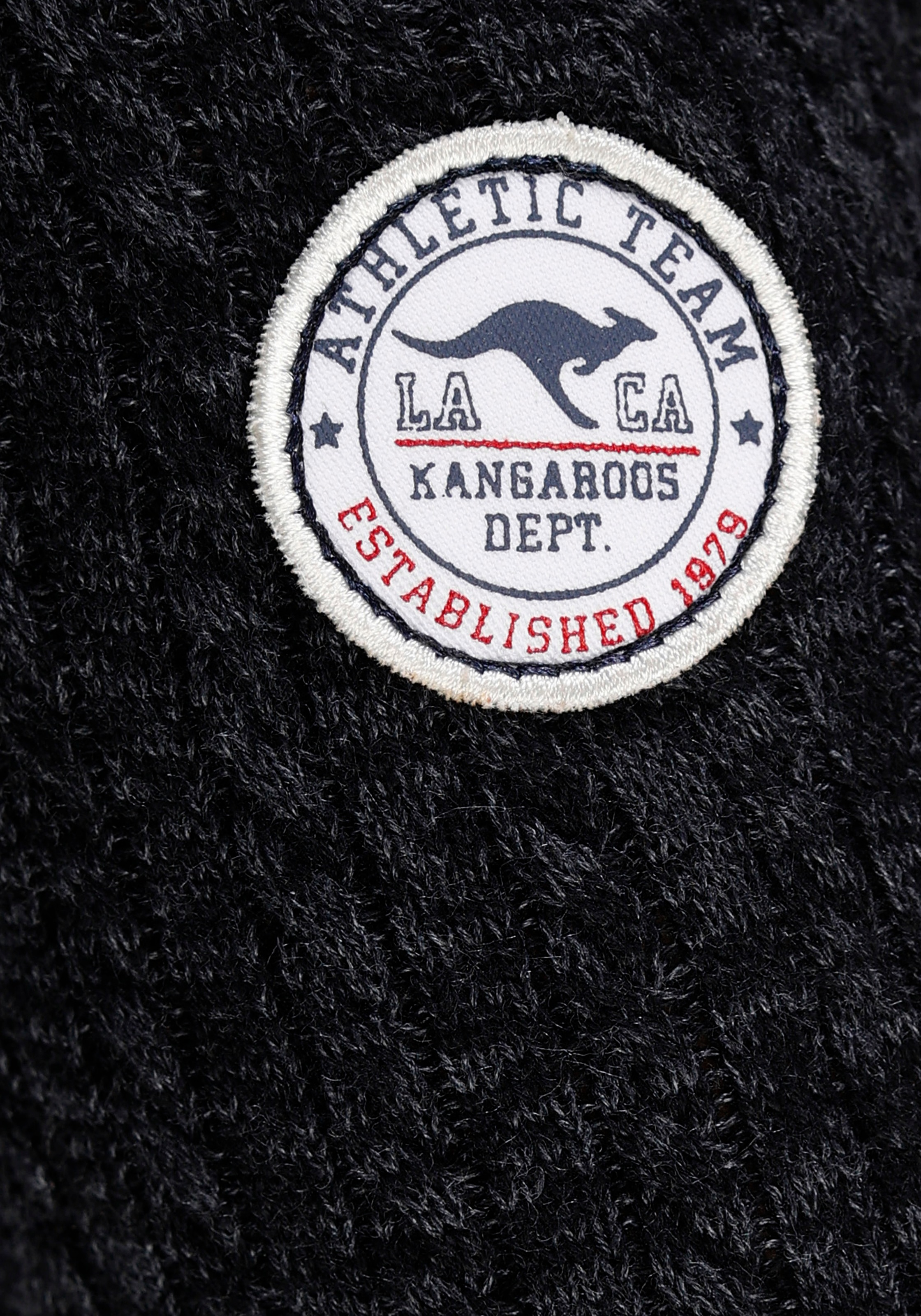 KangaROOS Strickkleid, mit Kapuze und Kordelzug, aus Feinstrick