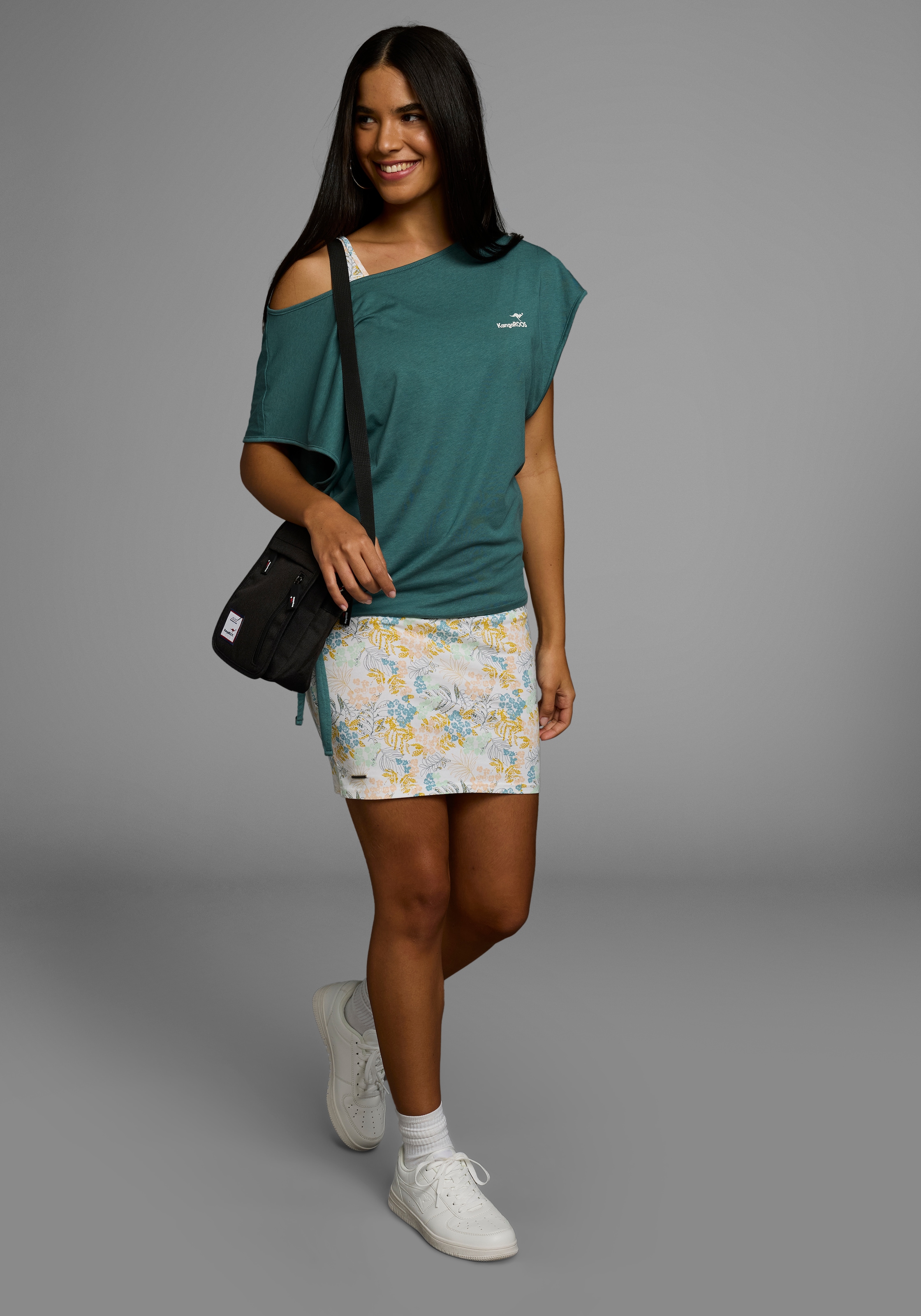 KangaROOS Sommerkleid, (Set, 2 tlg., mit T-Shirt), Set Shirt Kleid mit Blumen