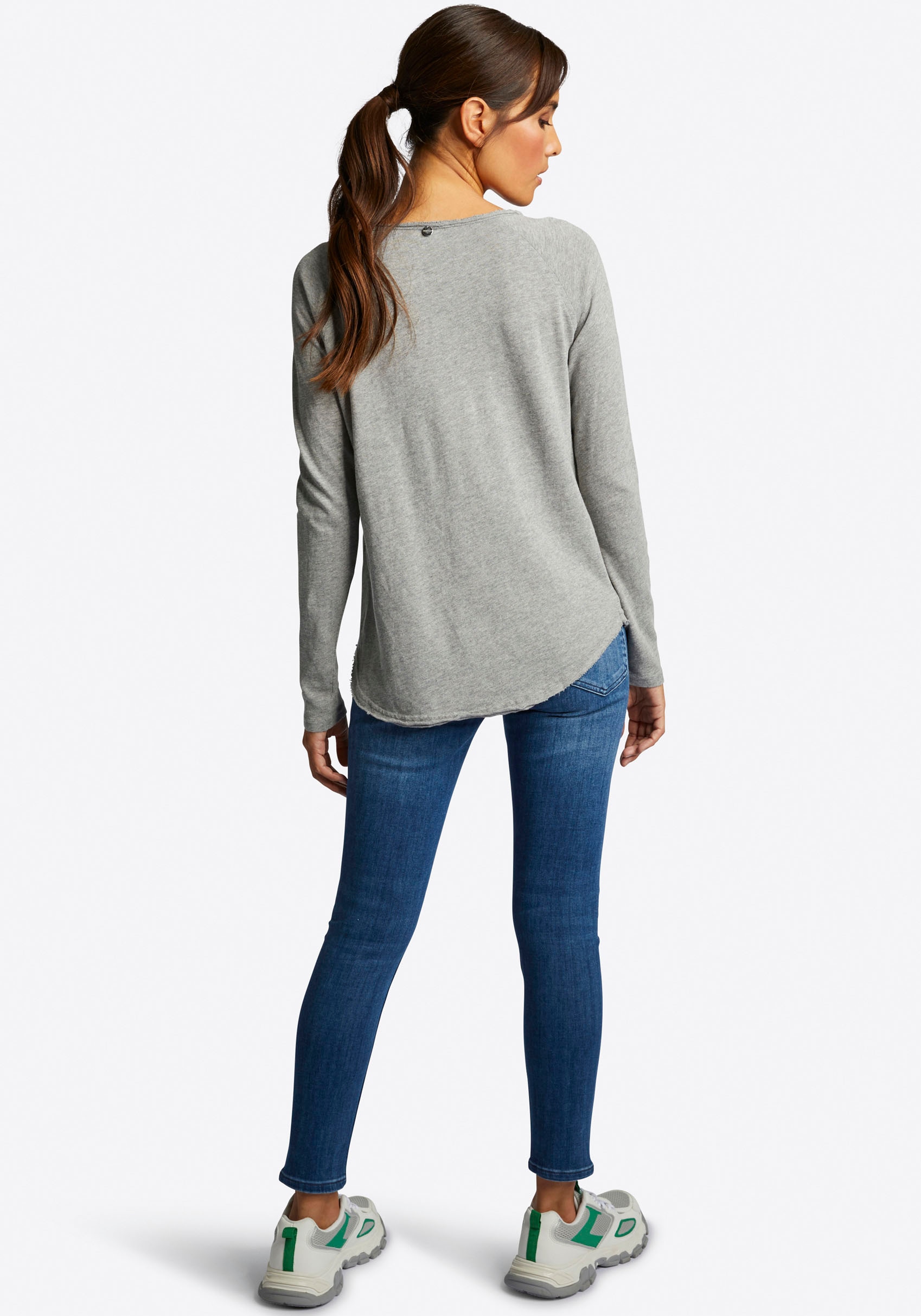 RICHROYAL Langarmshirt »2409 O HJ LS«, mit offener Ausschnittkante und Saum