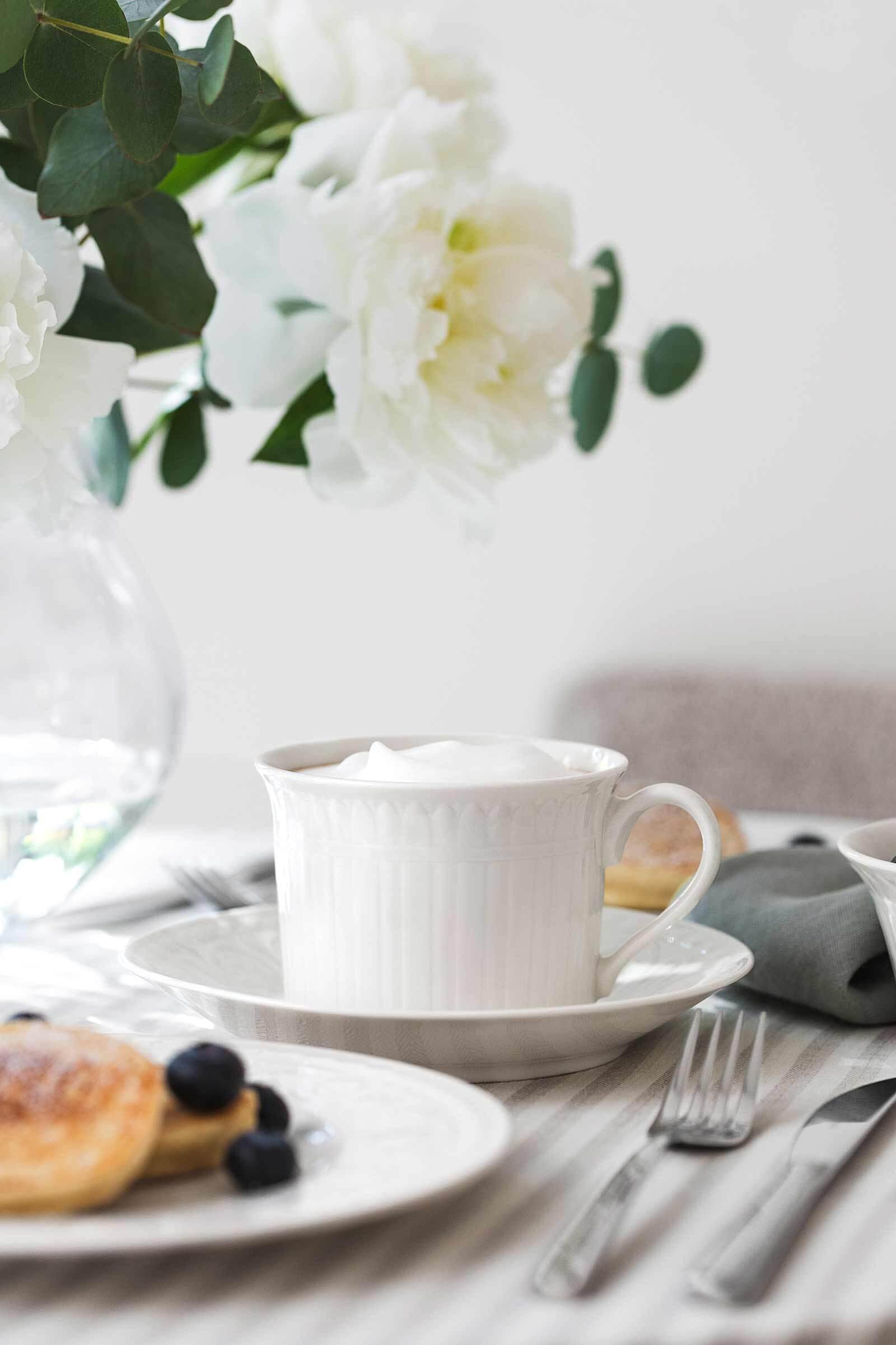 Villeroy & Boch Tasse »Cappuccino Tasse mit Untertasse Cellini 350 ml 2er Set weiß« Spülmaschinengeeignet, Mikrowellenfest