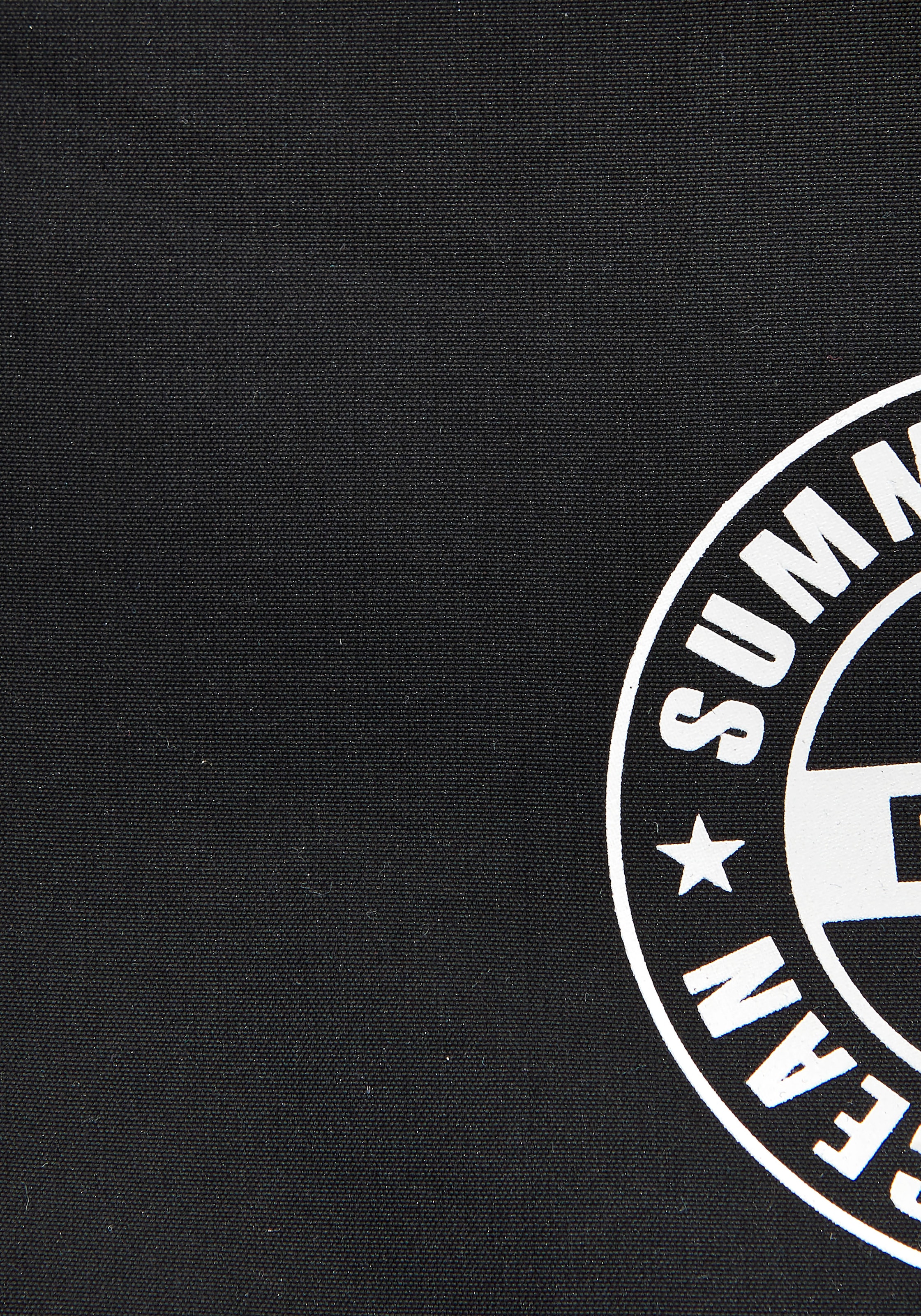 Bench. Badehose , mit modernem Logobund