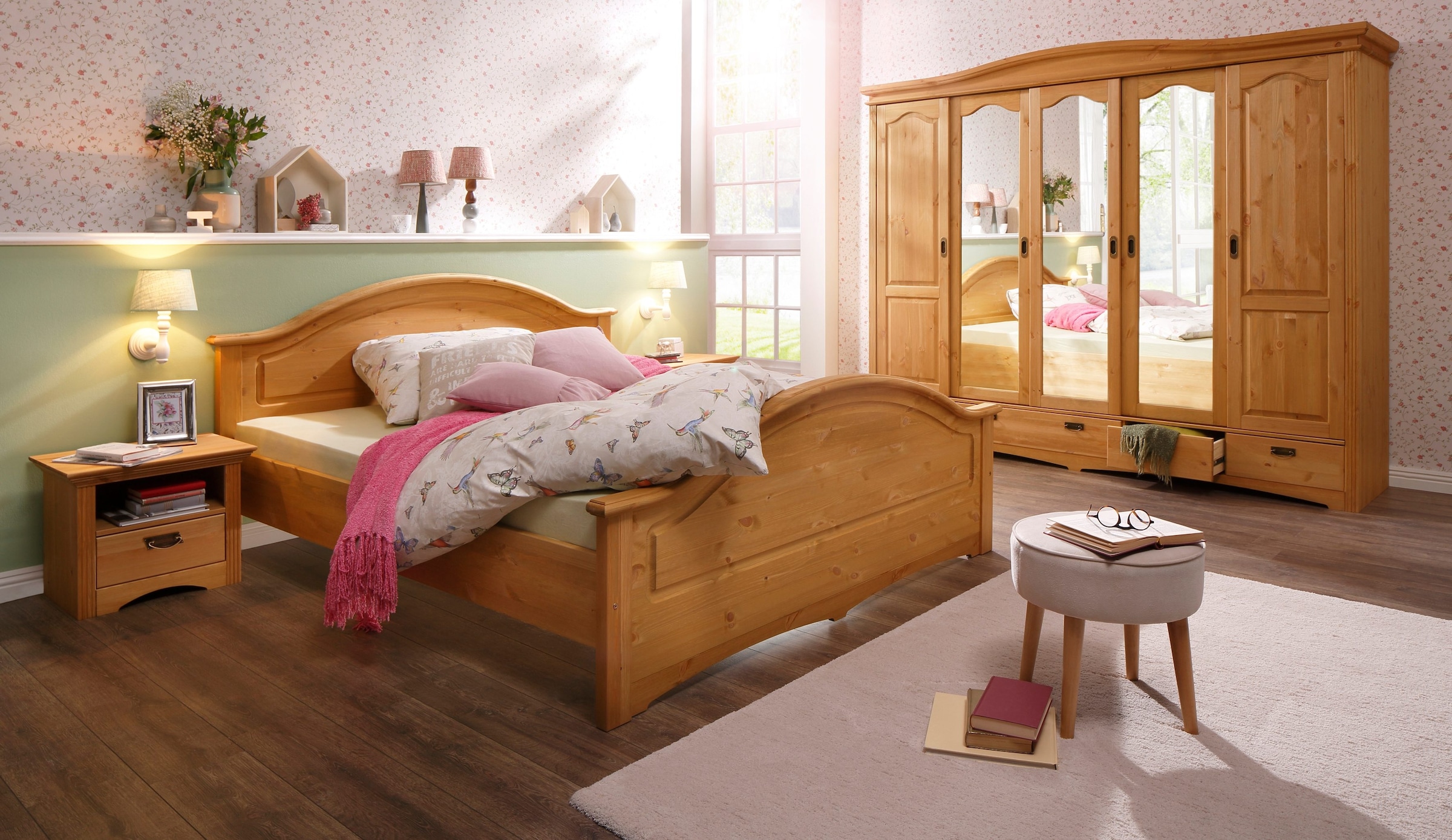 Home affaire Schlafzimmer-Set »Konrad«, (Set, 5 St.), mit 5-trg.  Kleiderschrank, Bett 180/200 cm und 2 Nachttischen auf Rechnung bestellen