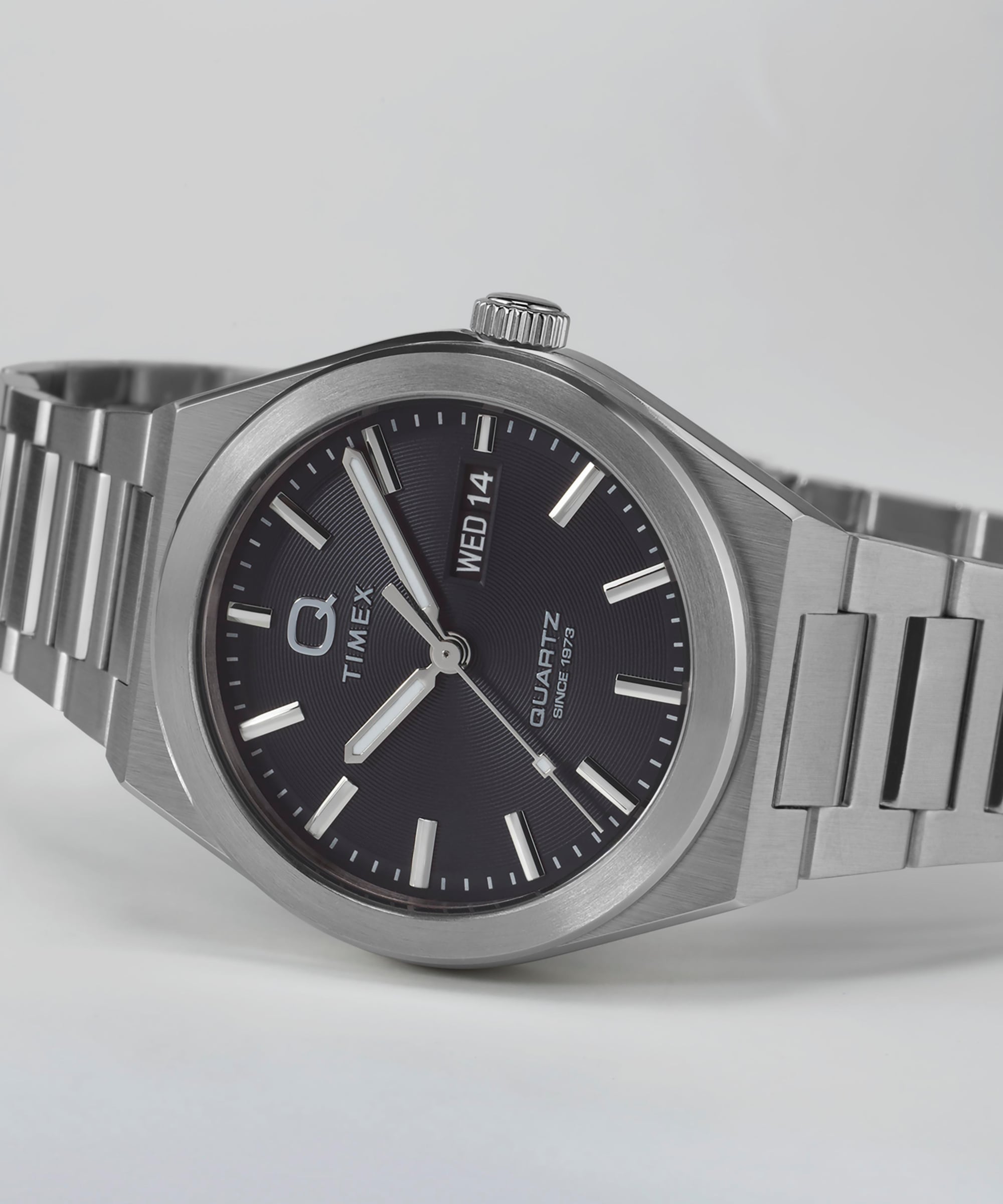 Timex Quarzuhr »CONTINENTAL« Armbanduhr, Herrenuhr, Edelstahlarmband, Datum, Leuchtzeiger