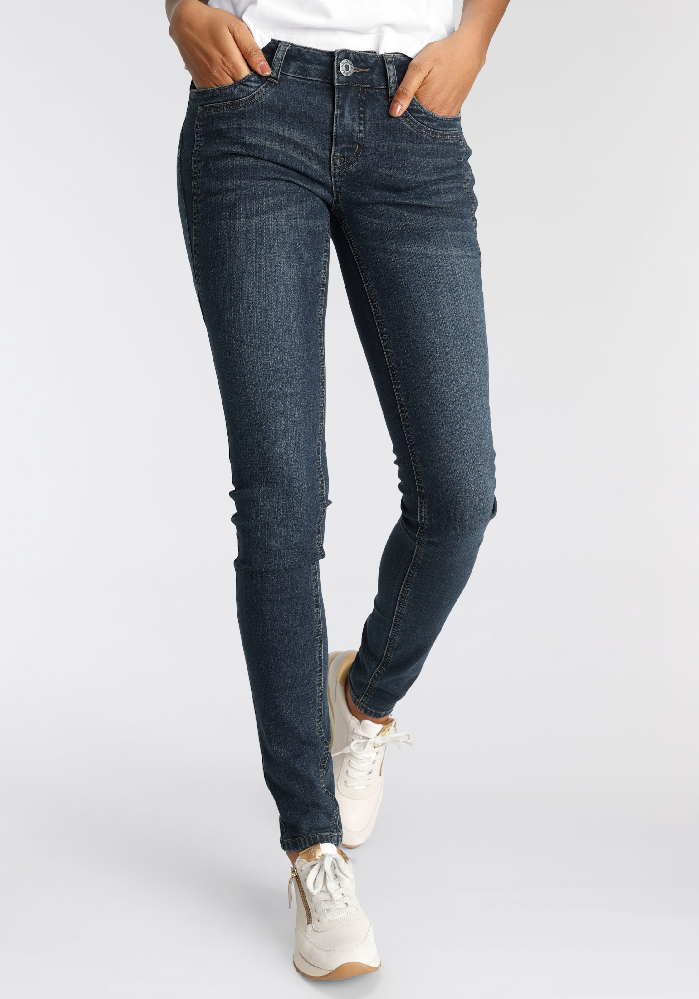 Arizona Skinny-fit-Jeans »mit Keileinsätzen«, Low Waist bei ♕ | Stretchjeans