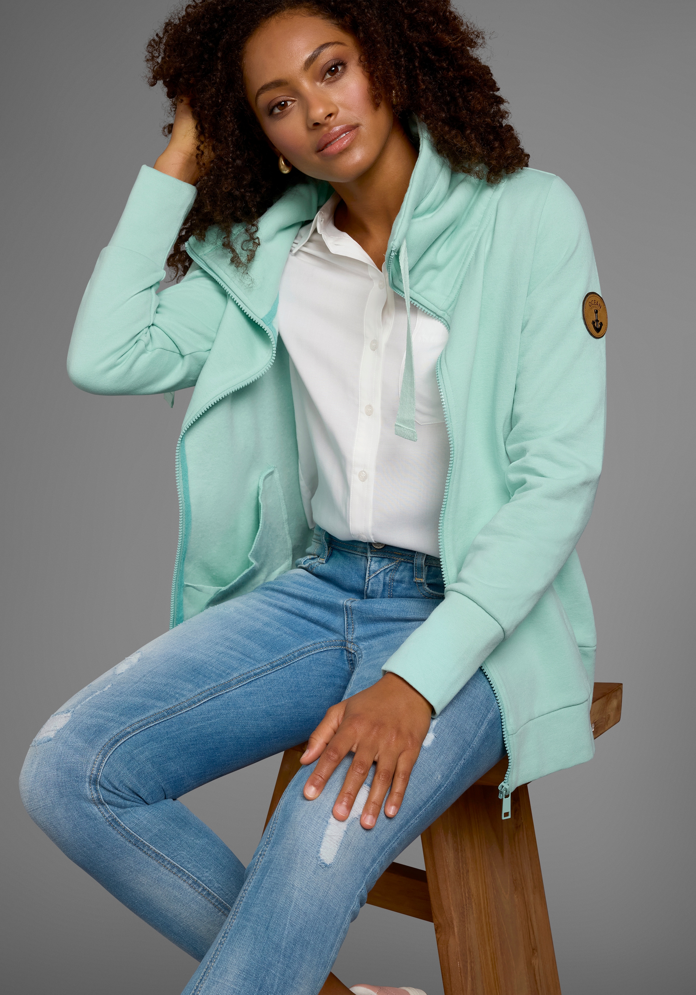 Ocean Sportswear Sweatjacke, mit voluminösem hohem Kragen