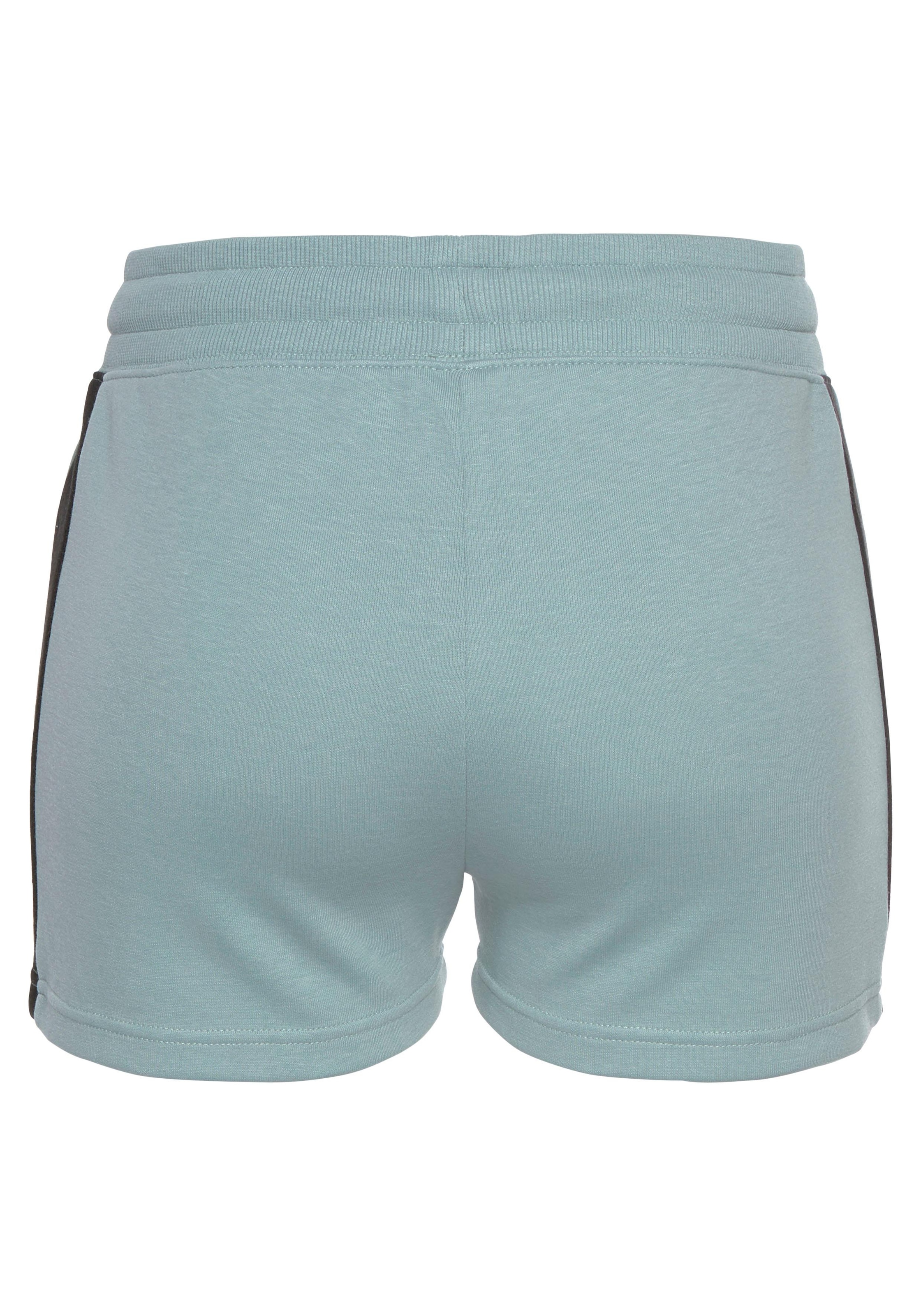 mit Seitenstreifen, Relaxshorts, bei ♕ Bench. Loungewear Loungewear