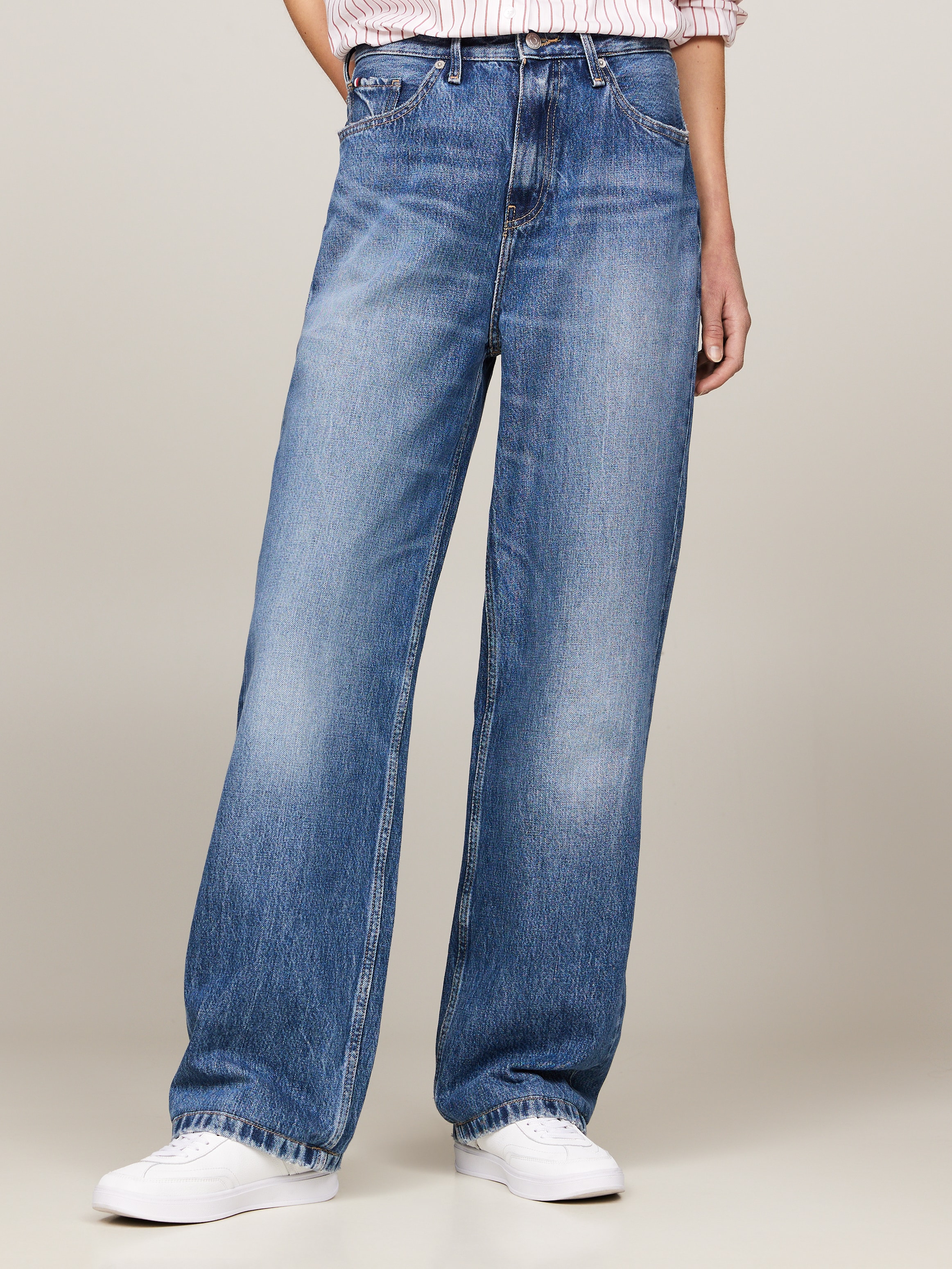 Tommy Hilfiger Straight-Jeans »RELAXED STRAIGHT HW GER«, mit Tommy Hilfger Logo-Badge