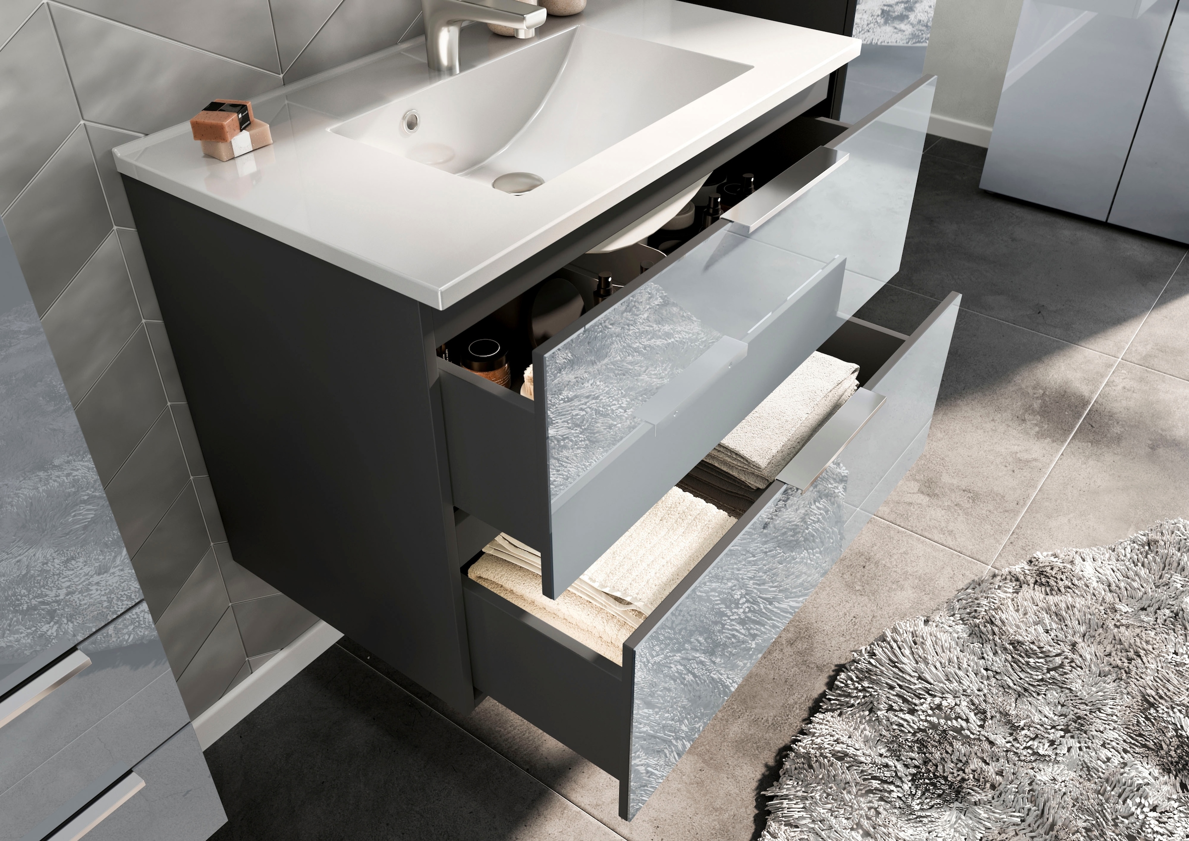 GERMANIA Badmöbel-Set »Oakland«, (4 St.), inkl. WT-Unterschrank, Spiegel, Schrank und Mediumschrank
