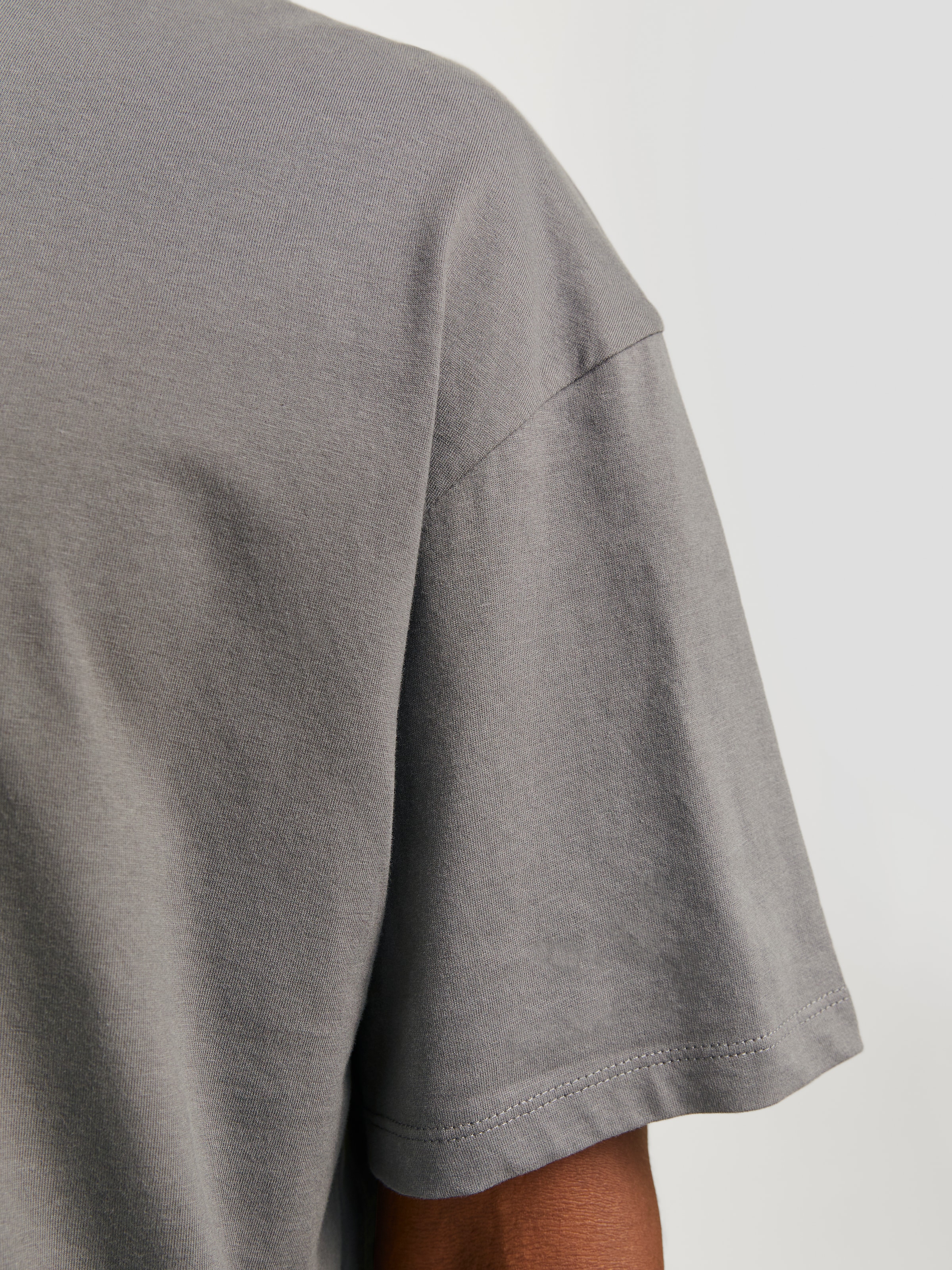 Jack & Jones Oversize-Shirt »JJEBRADLEY TEE SS O-NECK NOOS«, mit Rundhalsausschnitt