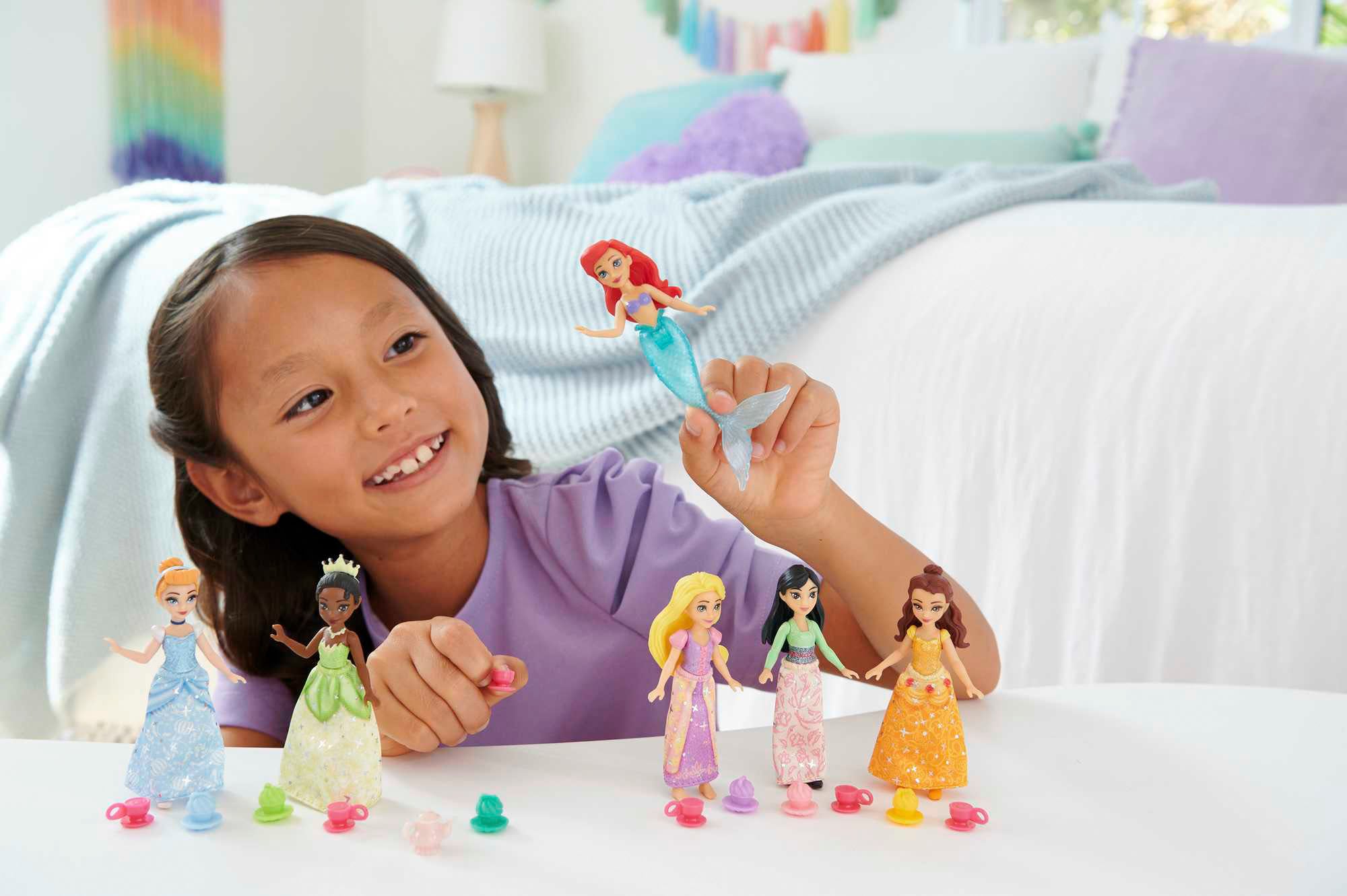 Mattel® Minipuppe »Disney Prinzessin, 6 kleine Puppen mit Accessoires«, (Set, 6 tlg.)