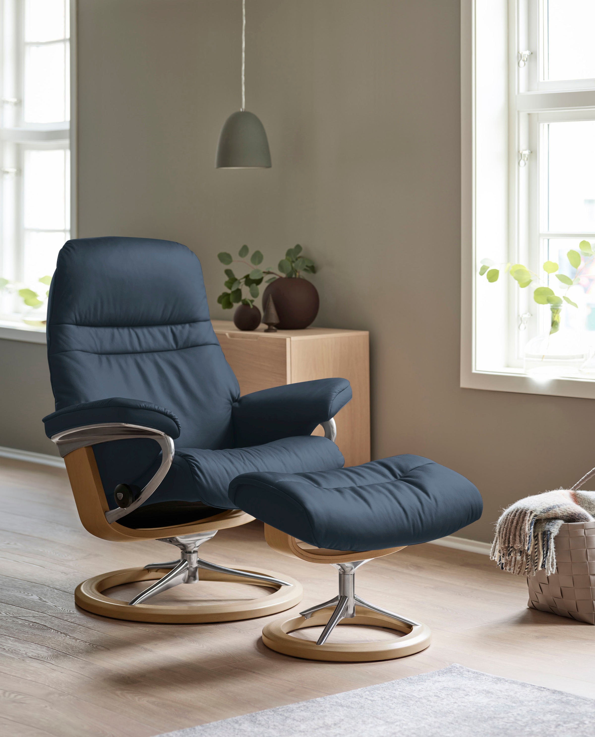 Stressless® Relaxsessel »Sunrise«, (Set, Relaxsessel mit Hocker), mit Signature Base, Größe S, Gestell Eiche